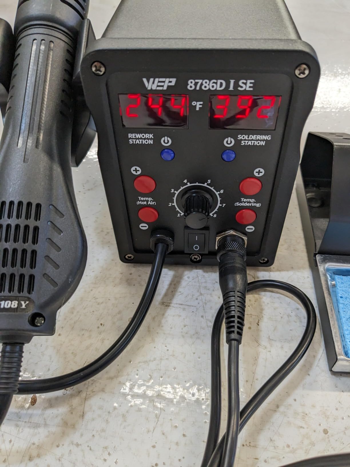 WEP 8786D-I SE Hot Air Soldering Iron Station Kit 2-IN-1 for Rework, Desoldering with Lead-Free Solder Wire, 5 Soldering Tips, 3 Hot Air Nozzles, Tweezers, Desoldering Pump customer photo 2