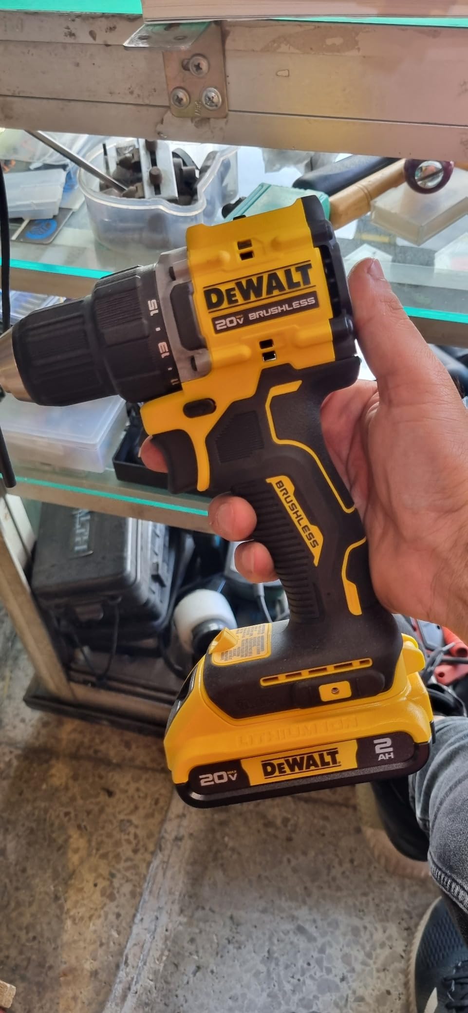 Dewalt DCD794D1 20V MAX ATOMIC COMPACT SERIES Brushless Lithium-Ion 1/2 in. Cordless Drill Driver Kit (2 Ah) customer photo 1