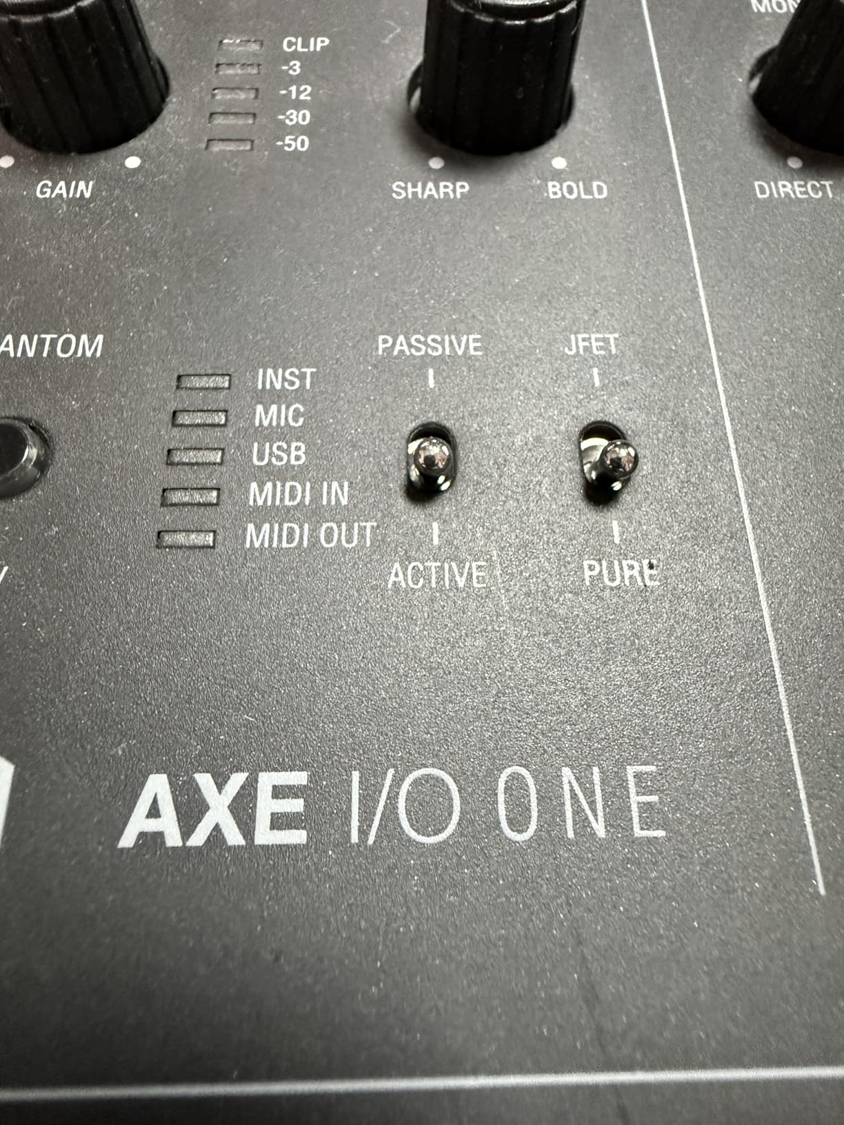 IK Multimedia AXE I/O One - Professional USB Audio Interface with Z-TONE advanced guitar tone shaping, AmpliTube and TONEX software included, high-resolution recording studio equipment customer photo 2