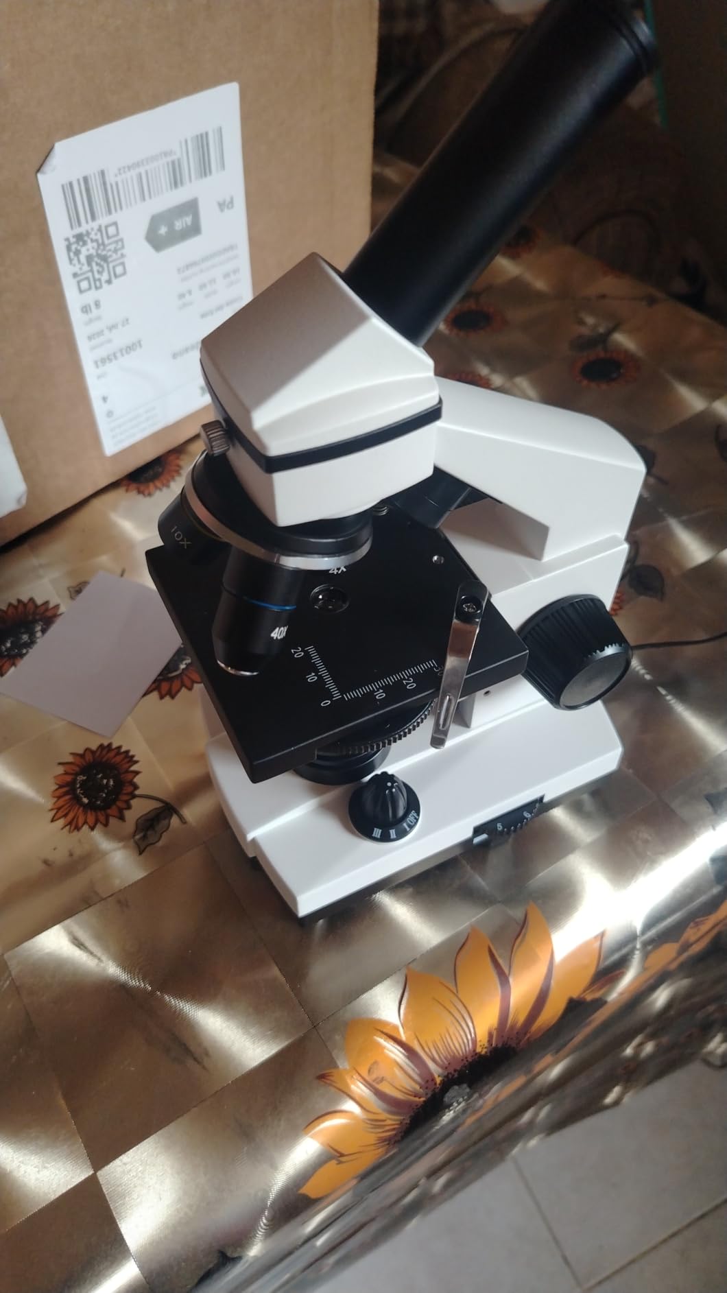 PalliPartners Compound Microscope for Adults & Students, White | 100X-2000X High-Power, Biological Microscope, School Lab & Home Education, with Slides Set & Phone Adapter customer photo 2