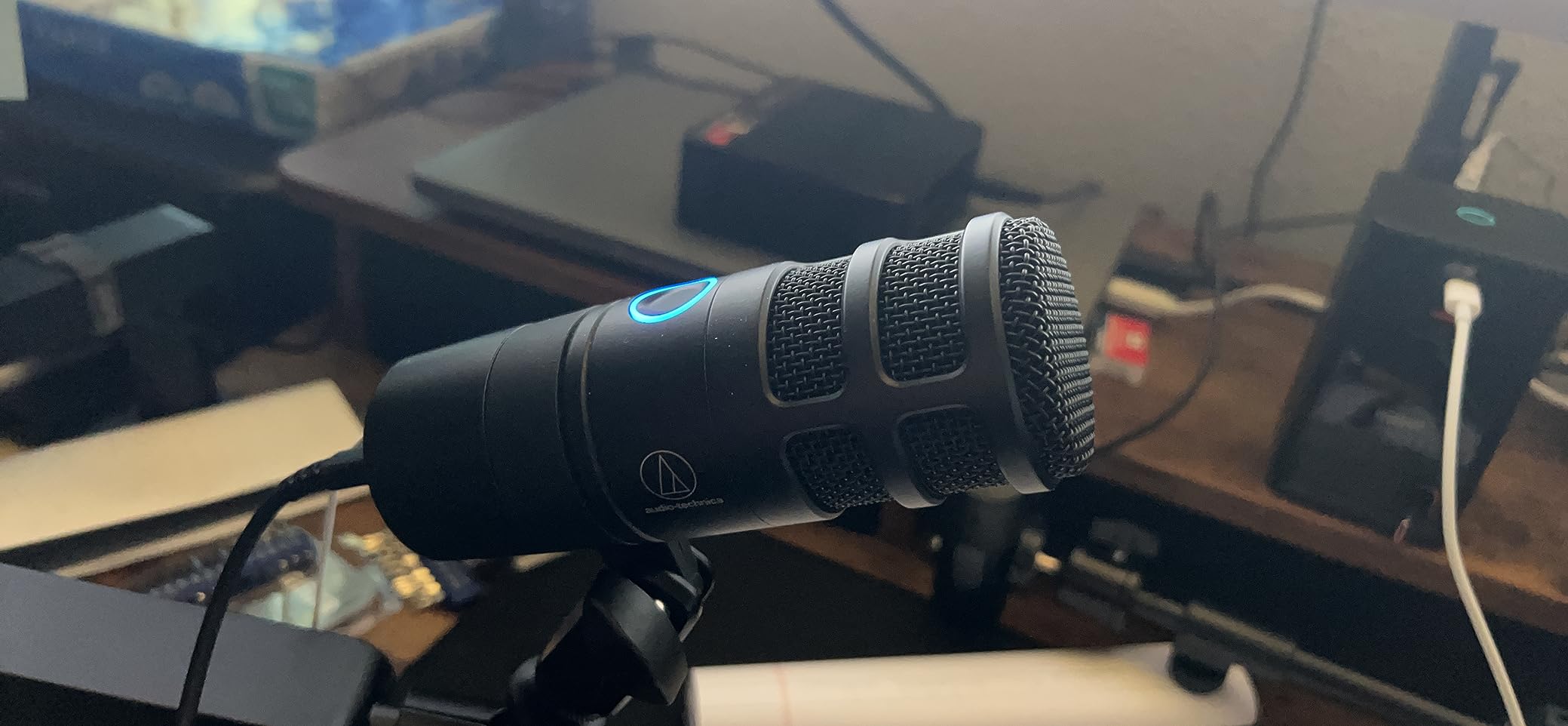 Audio-Technica AT2040USB Dynamic USB Microphone customer photo 2