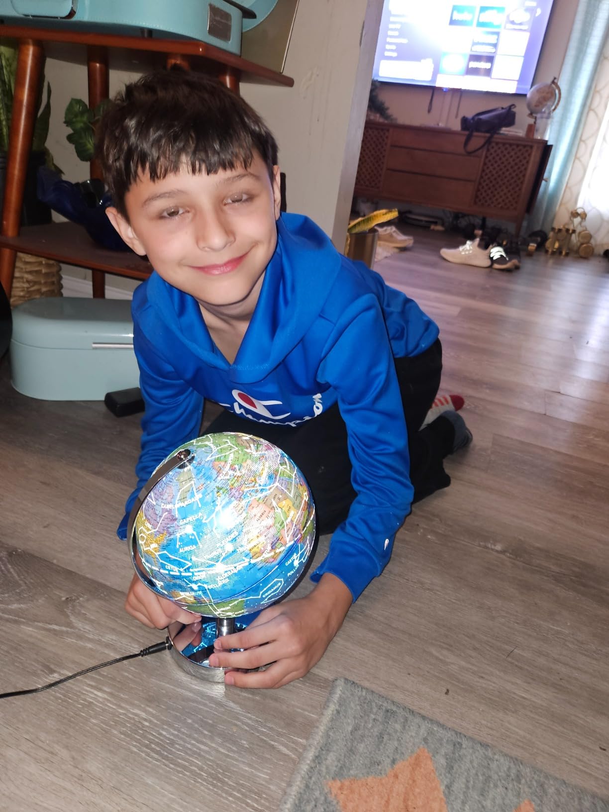 USA Toyz Illuminated Globe for Kids Learning - 3-in-1 STEM Globes of the World with Stand, Constellation Map, Built-in LED Night Light Desk Globe Lamp, Non-Tip Metal Base, 9.75