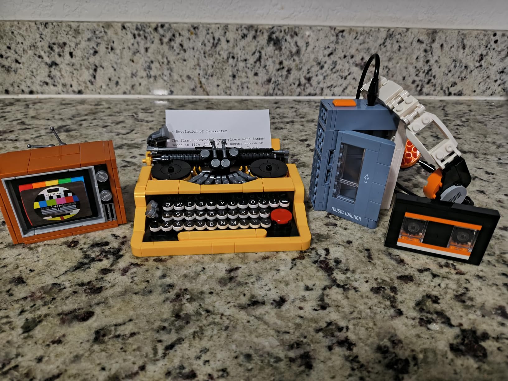 Adult Vintage Building Sets 20132, Retro Game Console Computer Radio Collectible Model to Build, Nostalgic 80s Gifts for Retro Lovers and Gamers, Unique Vintage Decor Elements (552 Pieces) customer photo 1