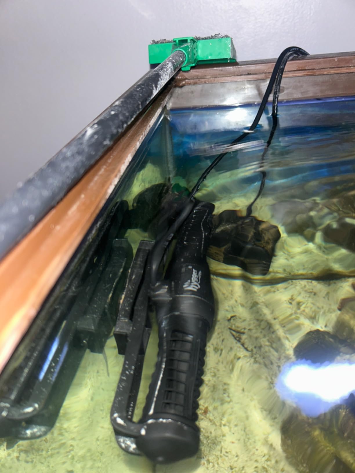 hygger Aquarium Wave Maker, Adjustable Cross Flow Pump with LED Display Controller, Magnetic DC 24V Aquarium Powerhead for Freshwater and Marine Reef Aquariums Up to 135 Gallon (18w) customer photo 2
