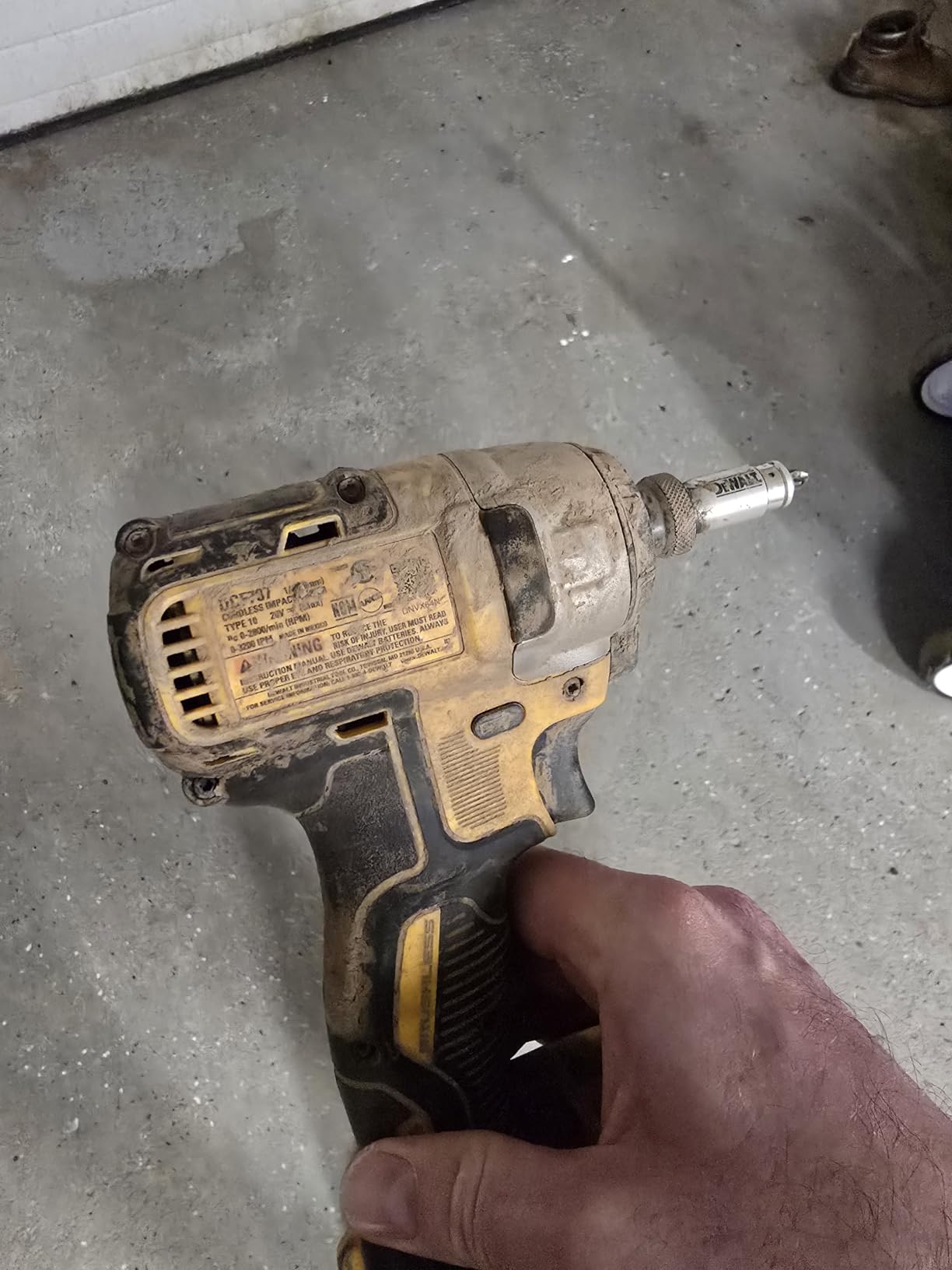 DEWALT 20V MAX Cordless Drill and Impact Driver, Power Drill Brushless 2-Tool Power Tool Combo Kit, Includes 2 Batteries, Charger and Bag (DCK277D2) customer photo 2