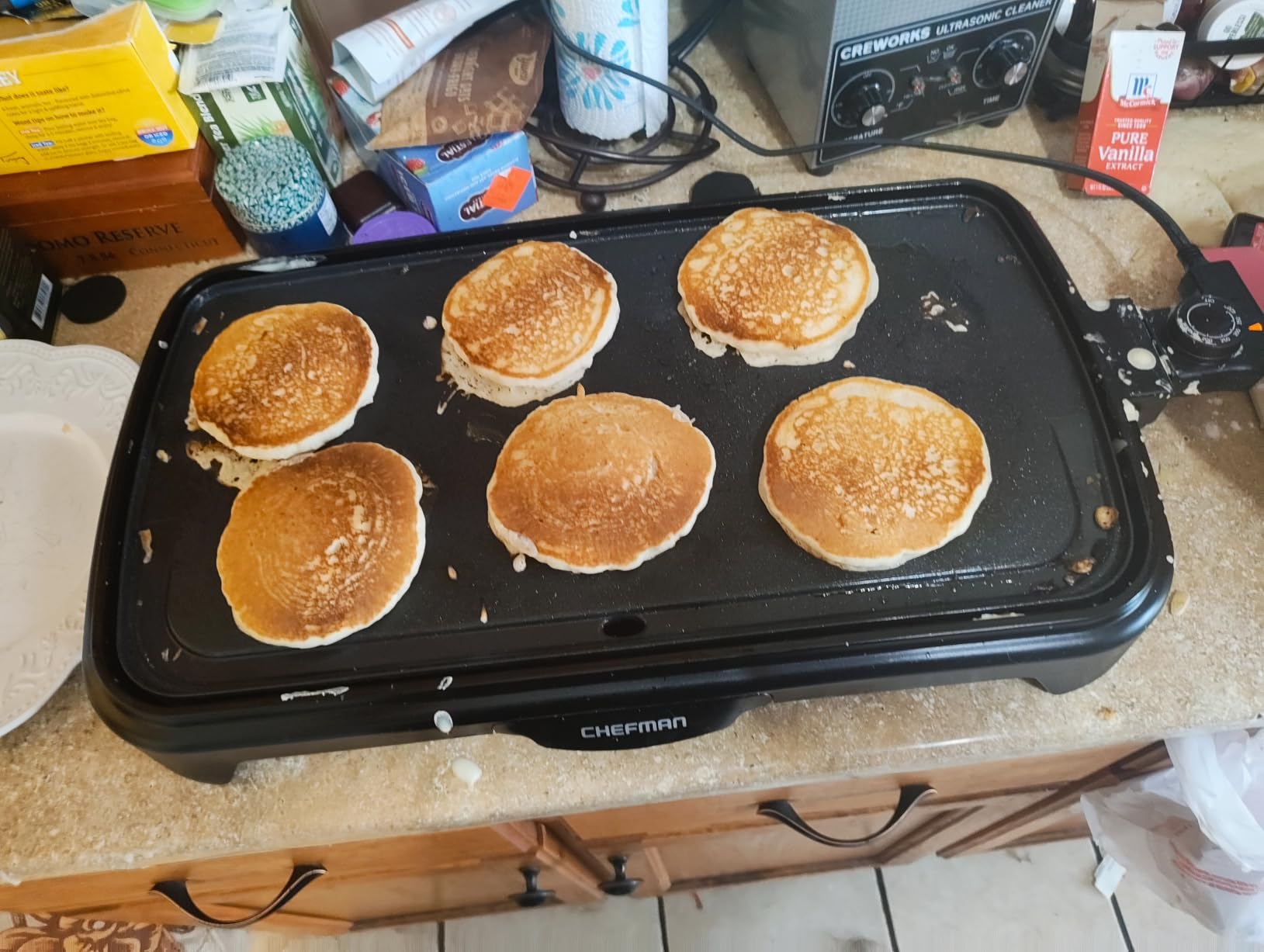 Chefman XL Electric Griddle with Removable Temperature Control, Immersible Flat Top Grill, 10 x 20 Inch customer photo 1