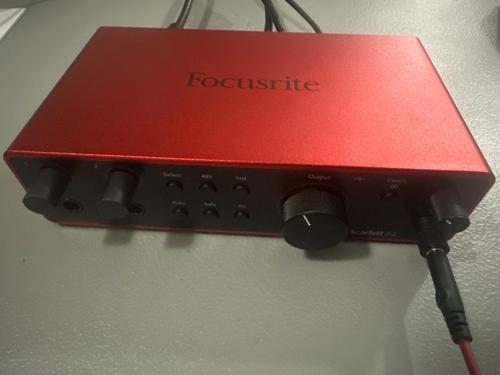 Focusrite Scarlett 2i2 Studio 4th Gen USB Audio Interface Bundle for the Songwriter with Condenser Microphone and Headphones for Recording, Streaming, and Podcasting customer photo 2