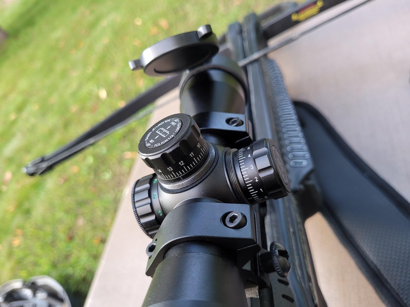 CVLIFE 4x32 Crossbow Scope, Red Green Illuminated Compact Crossbow Scopes for Hunting 20-100 Yards, Circles and Rangefinder Etched Glass Reticle Optic customer photo 2