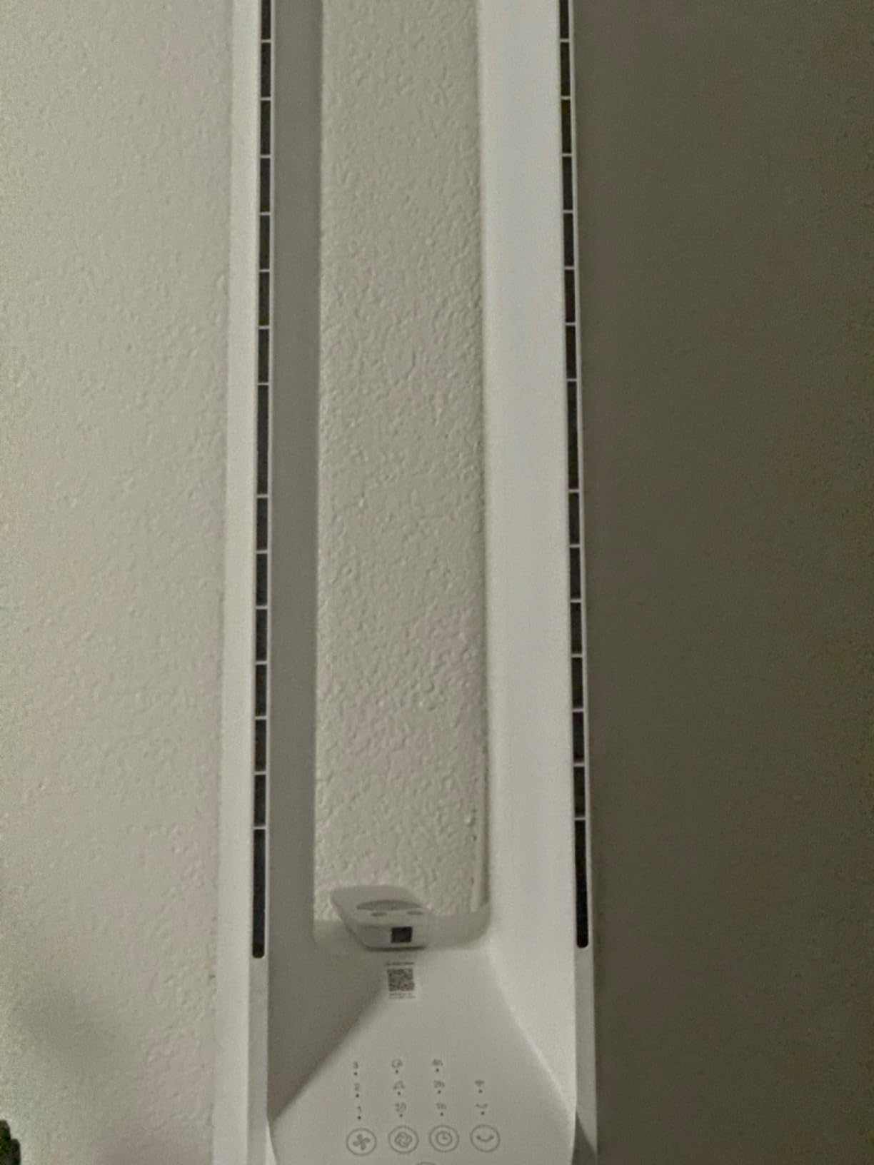 PELONIS Bladeless Tower Fan with 26-33ft Powerful Airflow, Alexa and Google Compatible, 6-Speed Settings, Quiet DC Motor, 120° Oscillation, 7-Hour Timer - Ideal for for Bedroom Home Office Use, White customer photo 2