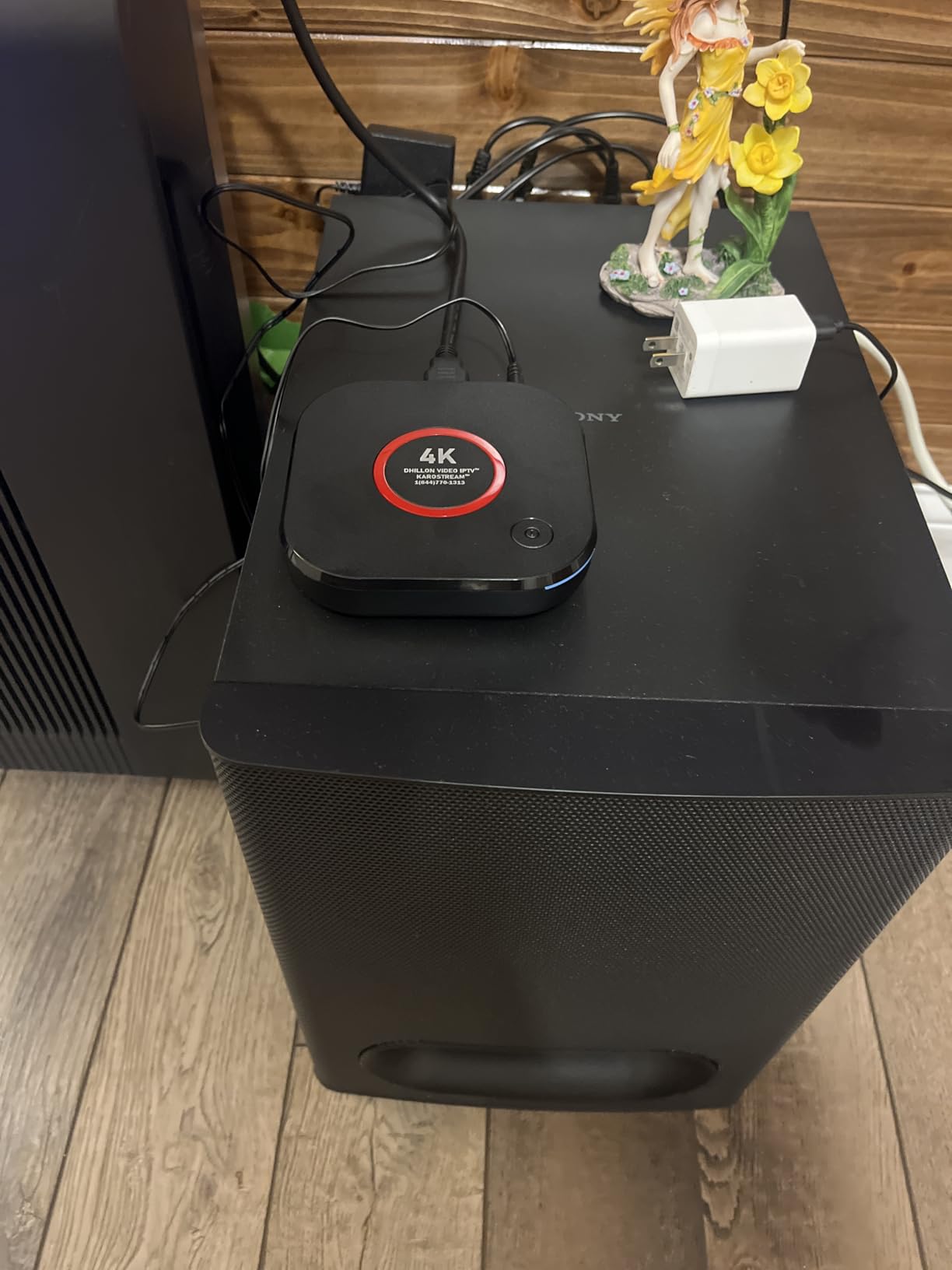 Infomir MAG544w3 4K Linux Set-Top Box, Dual-Band Wi-Fi, HDR, HDMI 2.1 customer photo 2