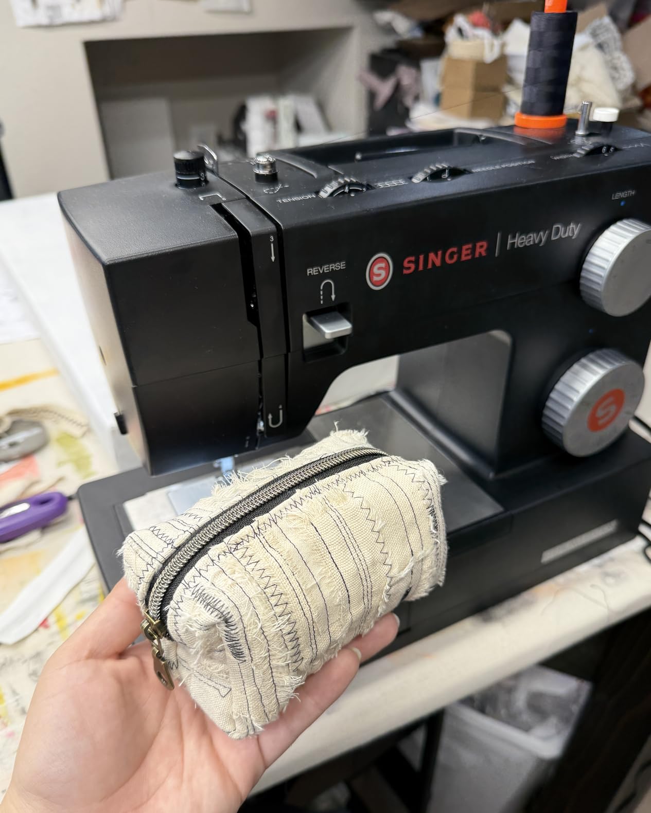 SINGER 4432 High Speed Heavy Duty Sewing Machine + Accessory Kit | 32 stitches deliver 110 applications, 50% more power, for thick fabrics, 1100 stitches/ minute, 1-step buttonhole customer photo 2