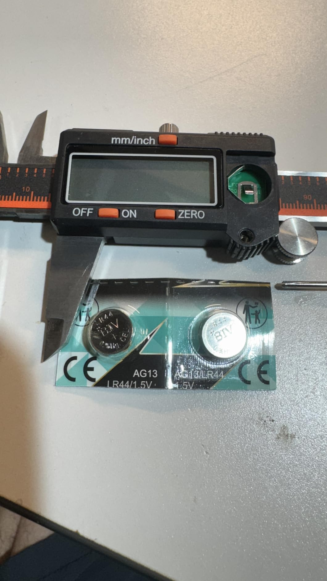 HARDELL Digital Caliper 12 Inch, Micrometer Calipers with Large LCD Screen | Stainless Caliper Measuring Tool, Inch/mm/Fraction, Auto-Off and Sturdy Case. For Automotive, Woodwork, Large Projects customer photo 1