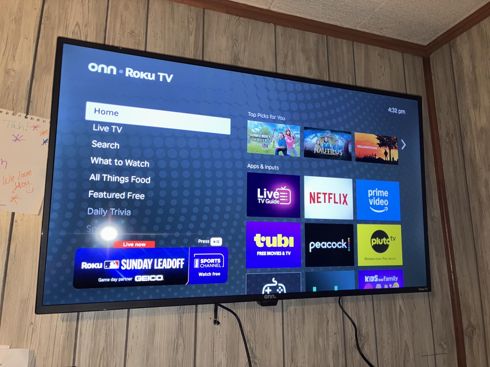 ONN 24-Inch Class HD 720p Smart TV + Free Wall Mount with Wi-Fi Connectivity and Mobile App | Flat Screen TV | Compatible with Home Kit | Alexa and Google Assistant (Renewed) customer photo 2