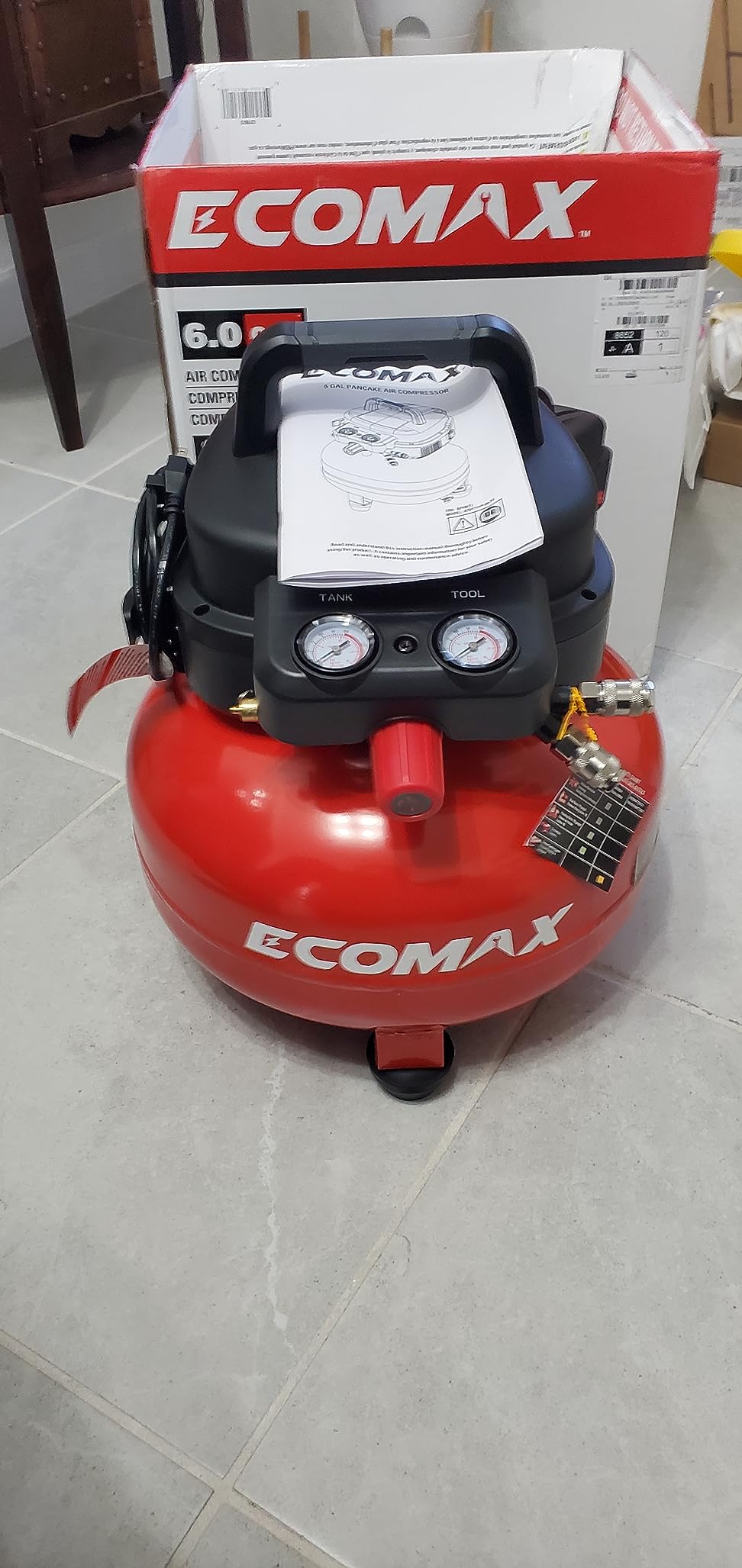 ECOMAX Pancake Air Compressor MAX 150 PSI, 2.6 CFM @90 PSI, Oil-Free | 3.6 CFM @40 PSI, Dual Quick Couplers, 1.5HP Portable Compressor for Car, Home and Jobsite, Red Model: 0210673 customer photo 1