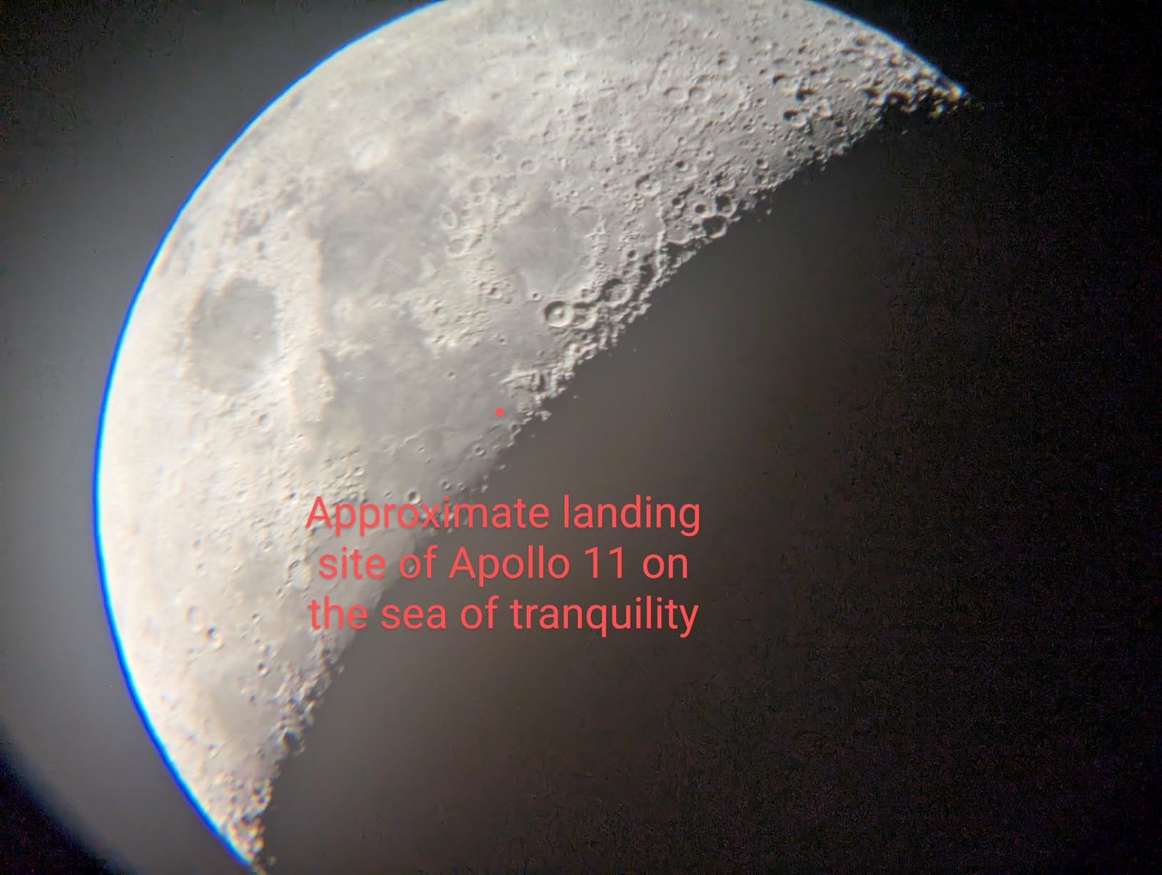 Celestron StarSense Explorer 130mm Tabletop Telescope with Smartphone App customer photo 1