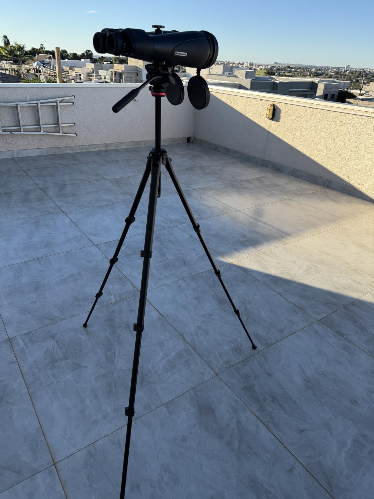 Celestron SkyMaster Pro ED 20x80 Astronomy Binoculars for Deep-Sky Detail | Large 80mm ED Objectives, XLT Fully Multi-Coated Optics, Waterproof & Fogproof, Rubber Armored, Tripod Adapter Included customer photo 1