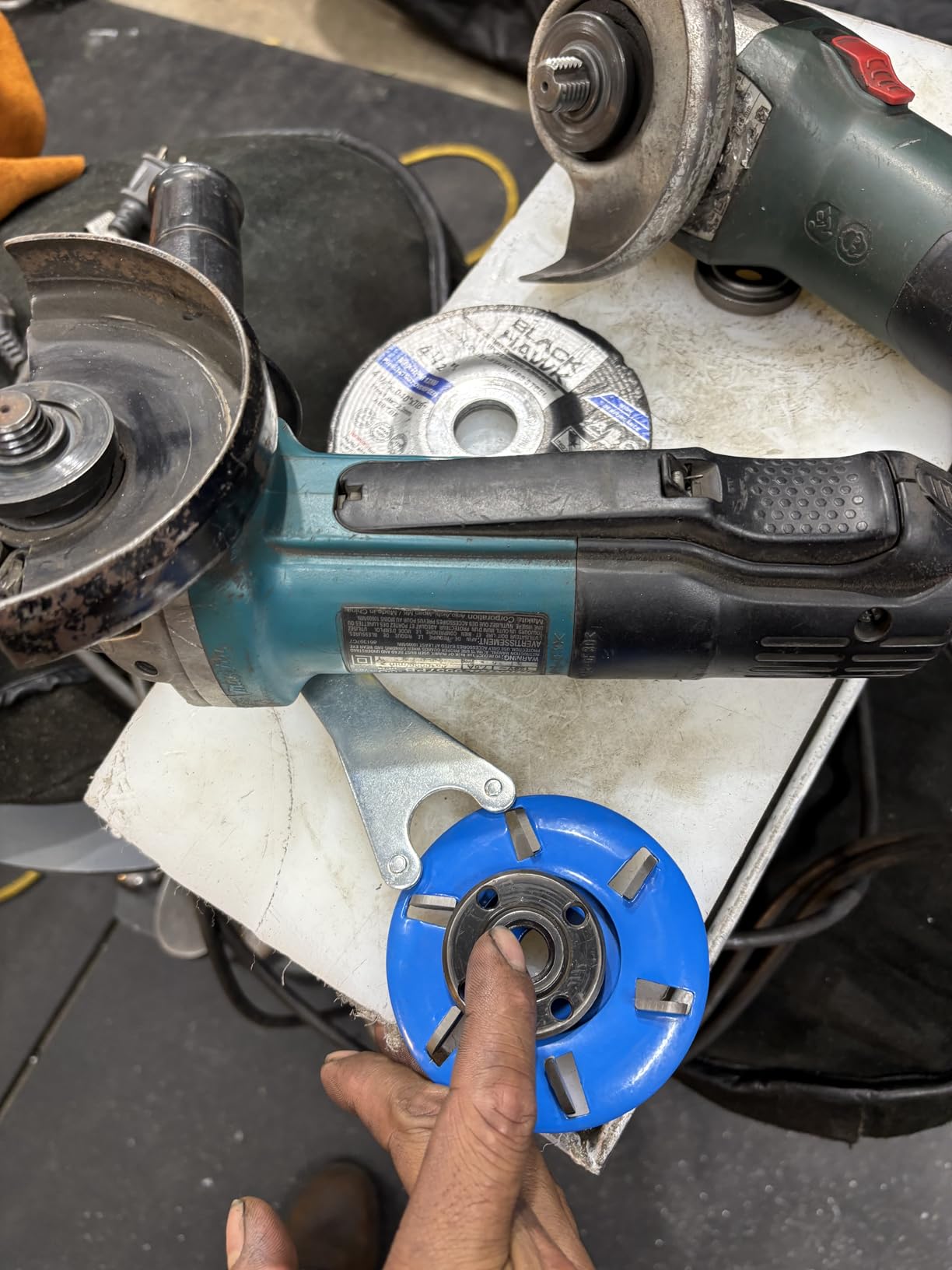 Stump Remover Angle Grinder Wood Carving Disc 6 Teeth Chainsaw Mill Cutter Woodworking Blade Tools Wood Turbo Carving Disc Wood Grinding Shaping Disc Grinder Disc (Arc Blade) customer photo 1
