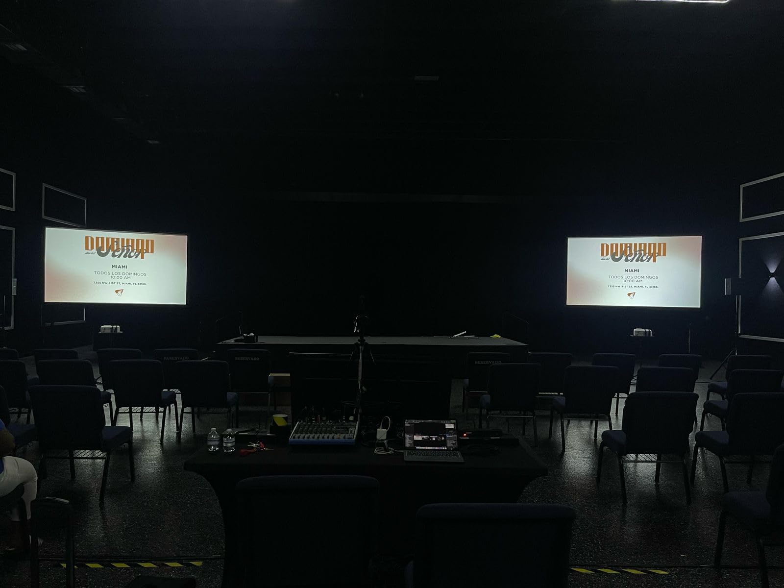 ViewSonic LS740HD 1080P Laser Projector, 5500 Lumens, Full HD Home Theater, Optical Zoom, Keystone, Corner Adjustment, Golf Simulation, Classroom, Auditorium, Ceiling Mount, 360 Projection, Quick Setup customer photo 1