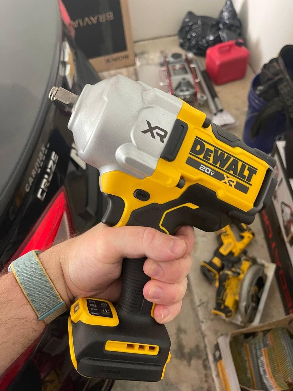 DEWALT 20V MAX Cordless Impact Wrench, 1/2