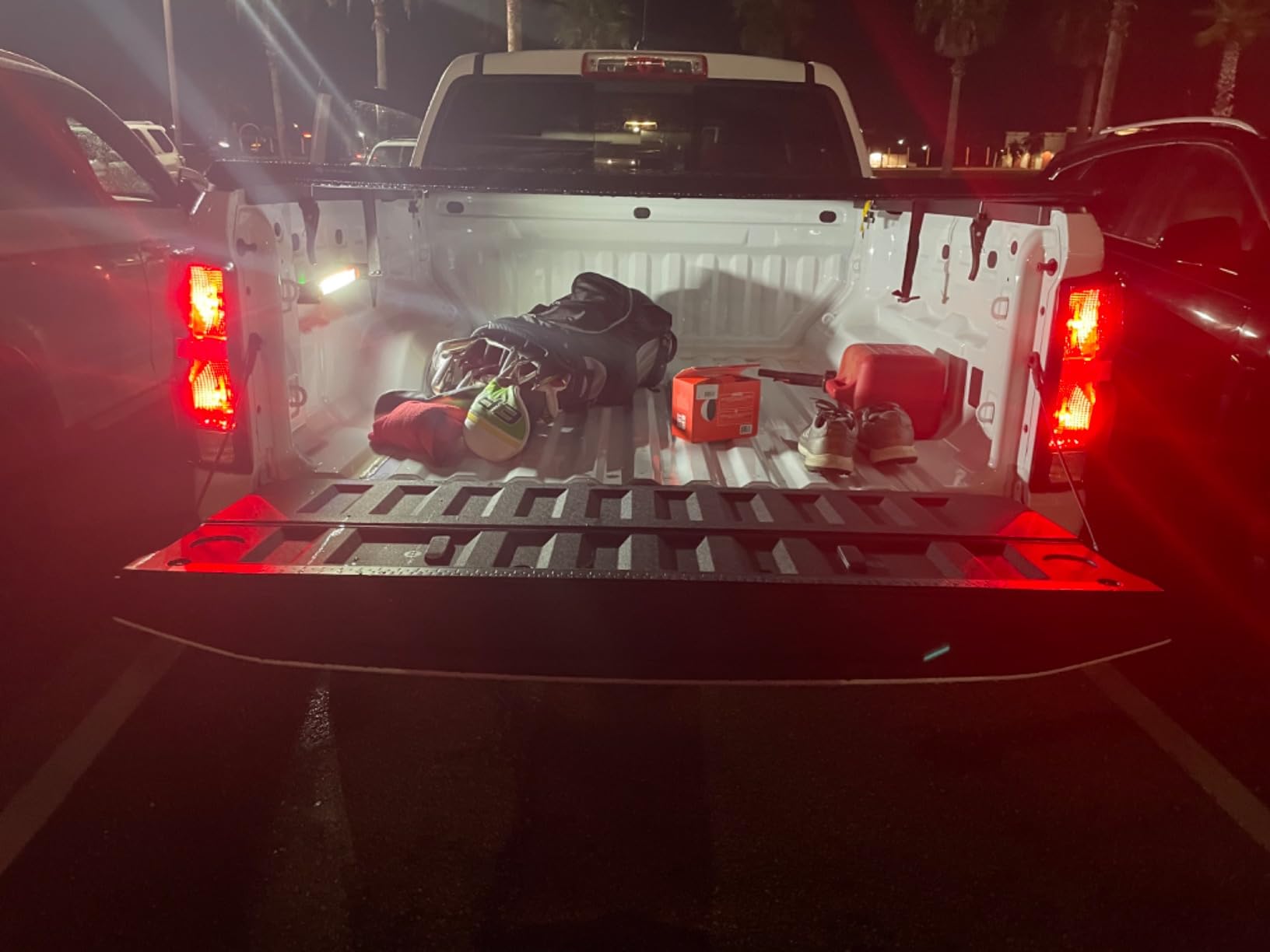 Mechanic Work Light, 3000LM Magnetic Work Lights, 5200mAh Rechargeable LED Work Light Bar, Portable Cordless Underhood Work Lights with Hooks for Inspection Workshop Emergency customer photo 1