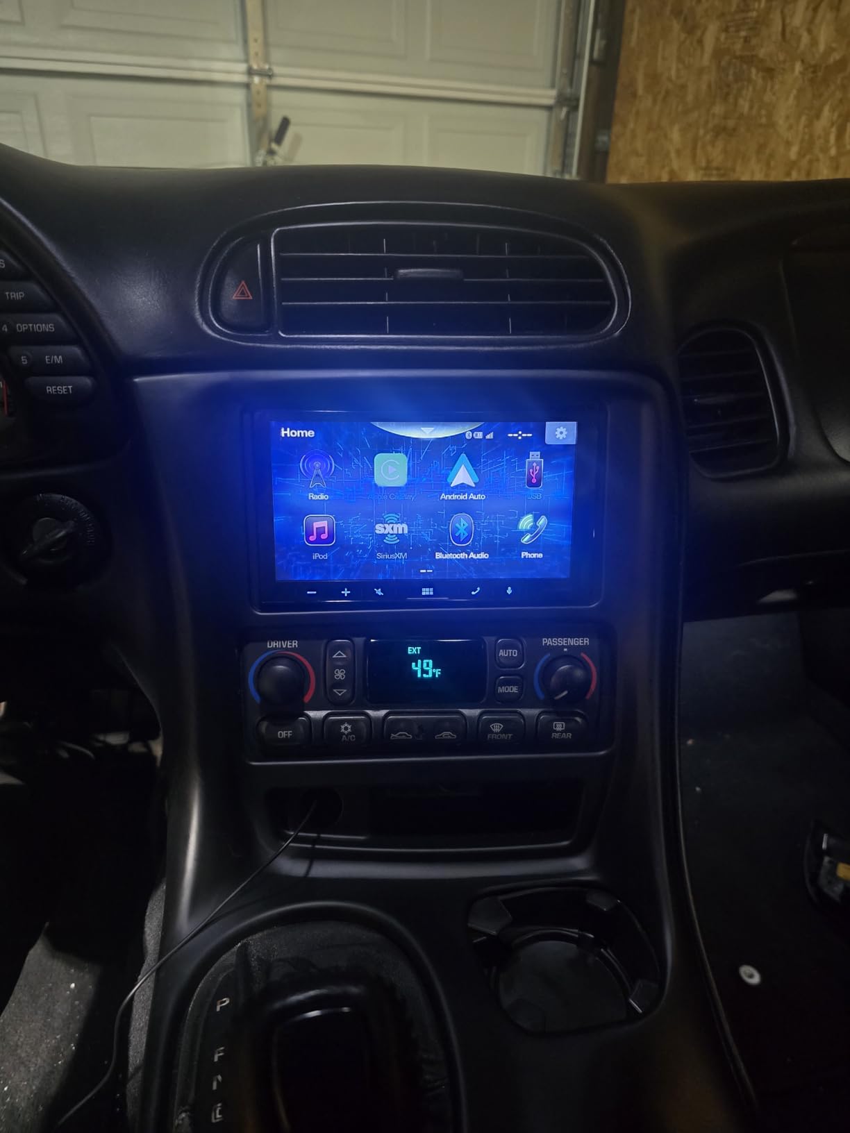 Alpine iLX-W670 Digital Multimedia Receiver with CarPlay and Android Auto Compatibility | Shallow chassis easy install, 7 inch touchscreen display, bluetooth hands free calling, mechless car stereo design customer photo 1