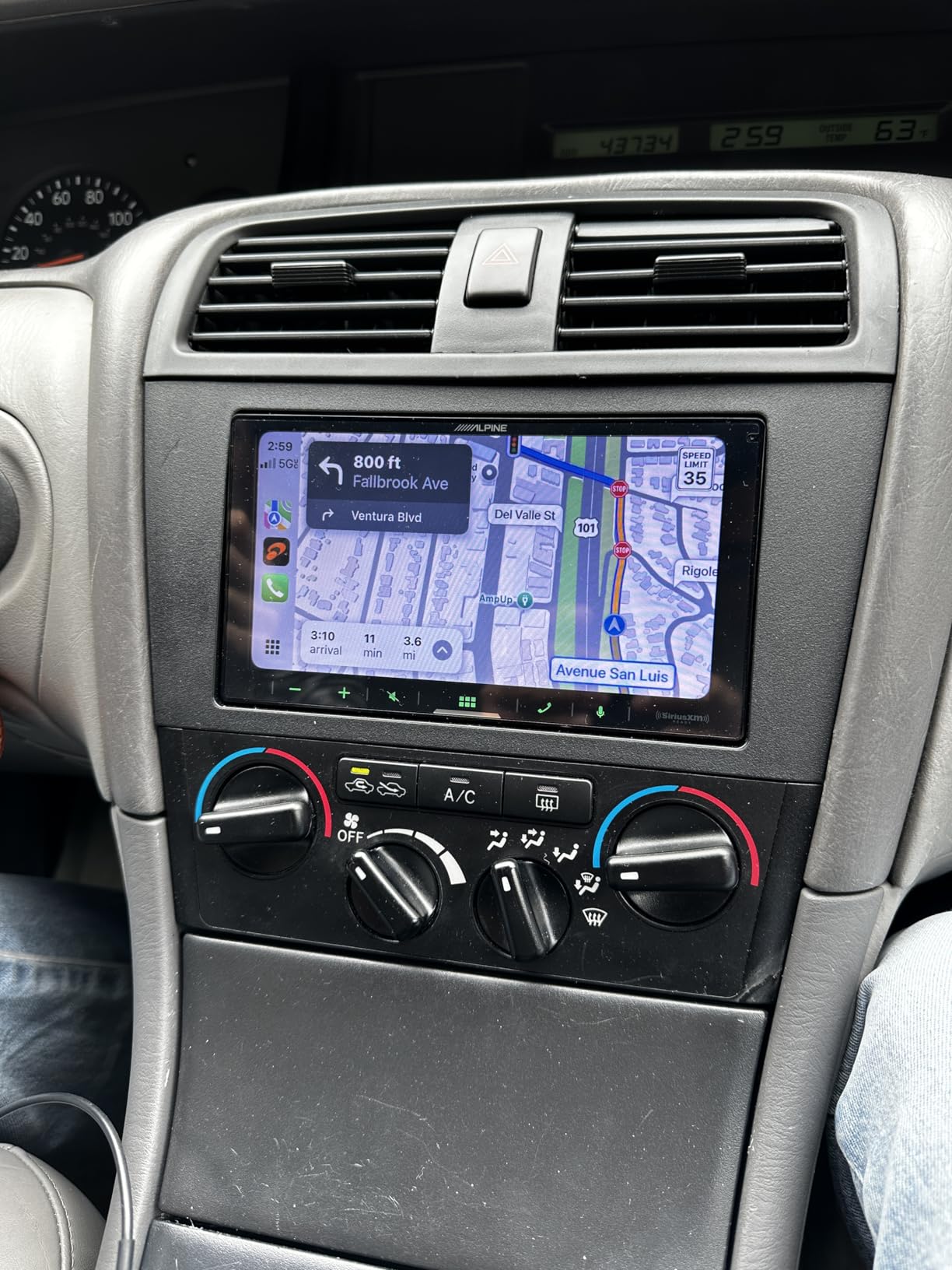 Alpine iLX-W670 Digital Multimedia Receiver with CarPlay and Android Auto Compatibility | Shallow chassis easy install, 7 inch touchscreen display, bluetooth hands free calling, mechless car stereo design customer photo 2