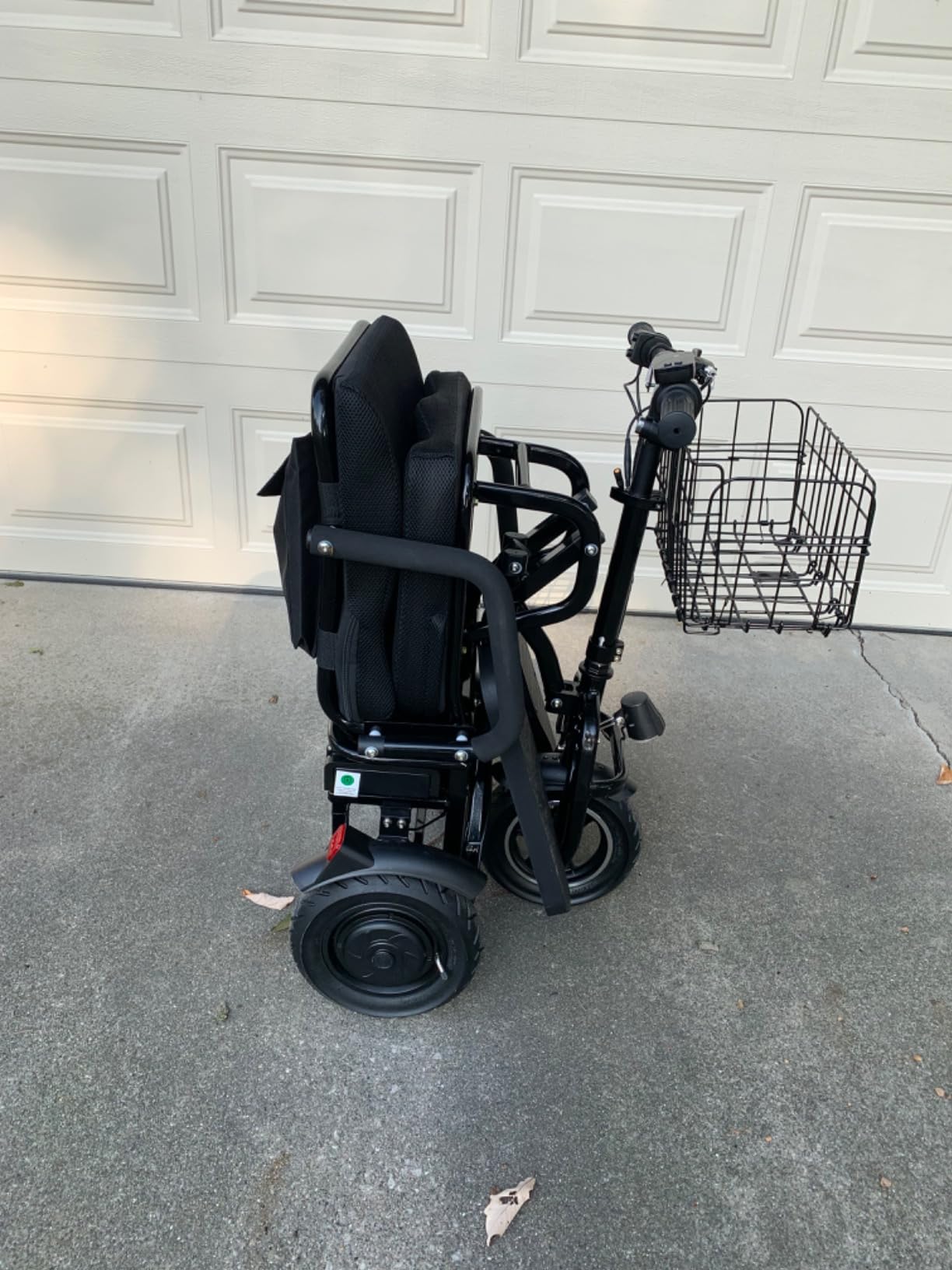 3-Wheel Foldable Mobility Scooter for Adults, 300 lb Capacity | Foldable lightweight scooter for adults and seniors with a 300 lb capacity, long-range lithium battery and front basket customer photo 2