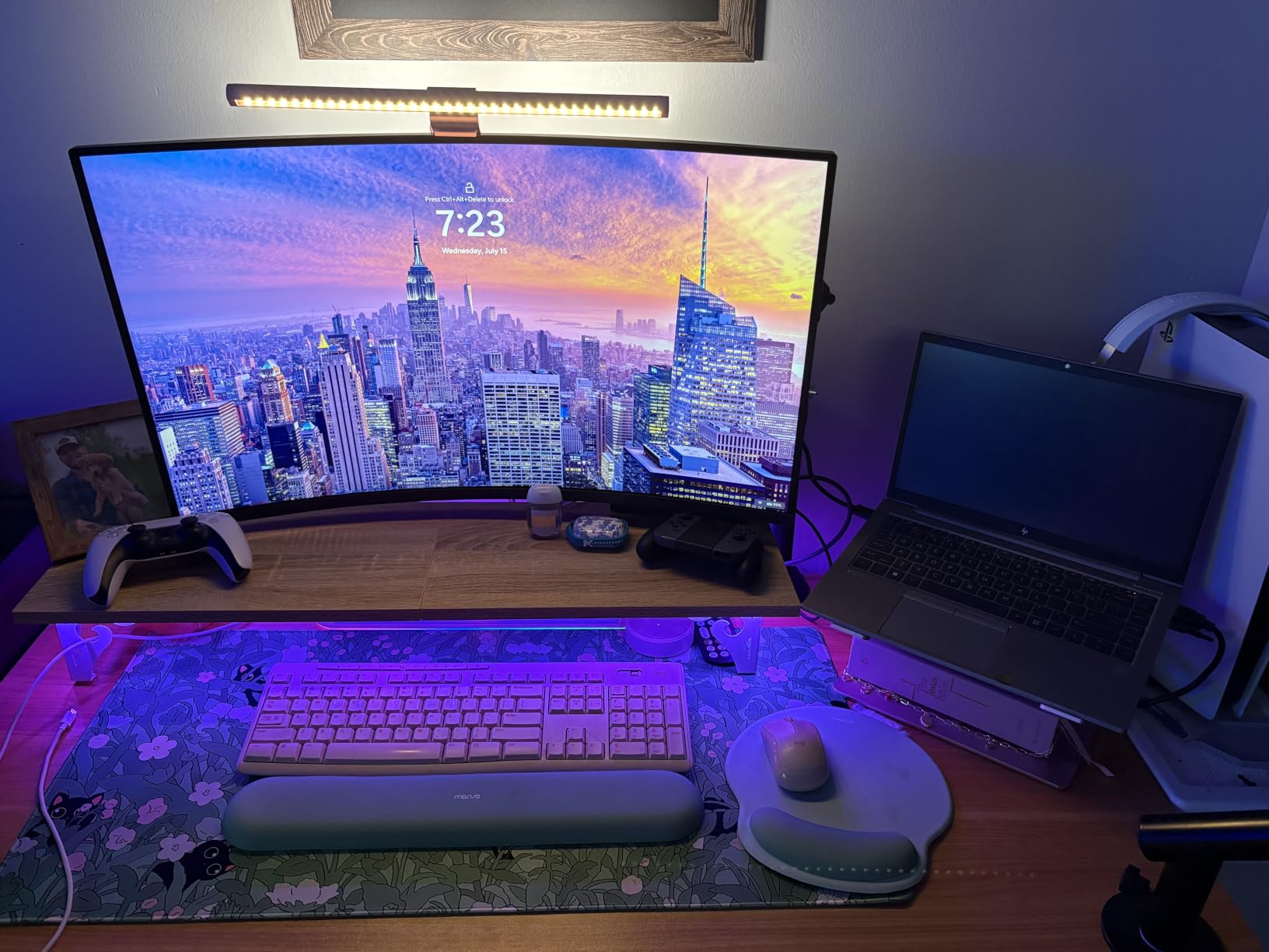 Quntis Computer Monitor Light Bar with Remote, Eye-Care Monitor Light Backlight Desk Lamp for Home Office Gaming, Stepless Dimming Brightness and Color Temperature, No Screen Glare, Gray customer photo 1