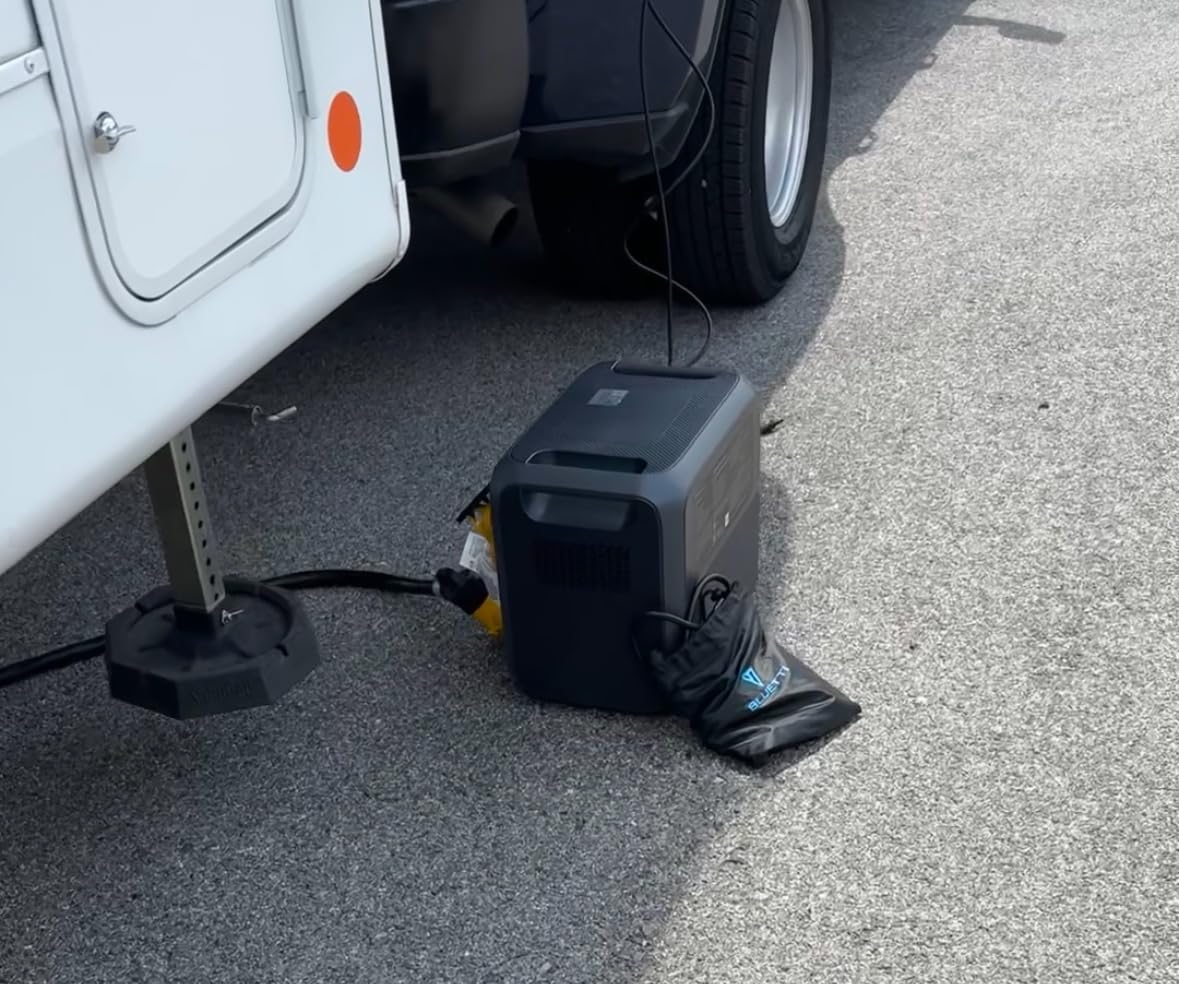 BLUETTI AC200L Portable Power Station 2048Wh LiFePO4 Battery | 3600W Power Lifting, Expandable to 8192Wh, 30A RV Output, Solar Generator for Camping, Home Use, Emergency customer photo 2
