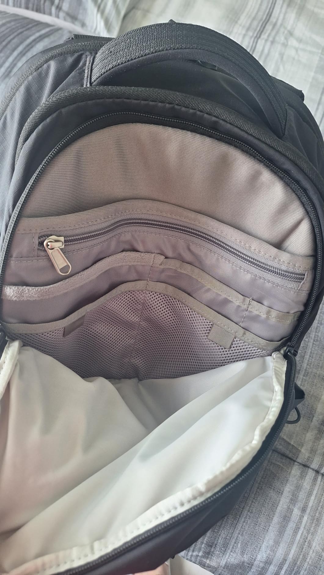 The North Face Borealis Commuter Laptop Backpack - Water Repellent, Laptop Sleeve, Large Main Compartment, TNF Black/TNF Black-NPF, One Size customer photo 1