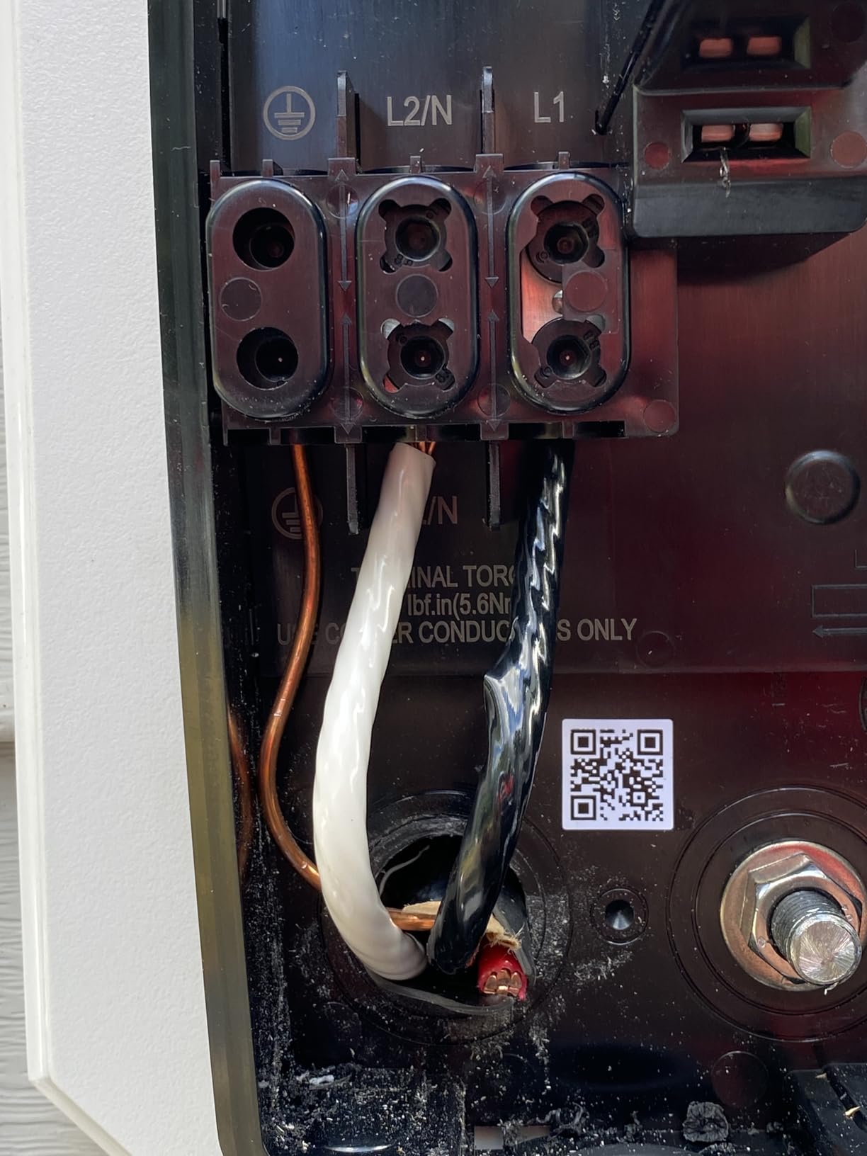 Tesla Universal Wall Connector - Electric Vehicle (EV) Charger with Dual Plug Type - Compatible for All North American EVs - Level 2 - up to 48A with 24' Cable customer photo 1