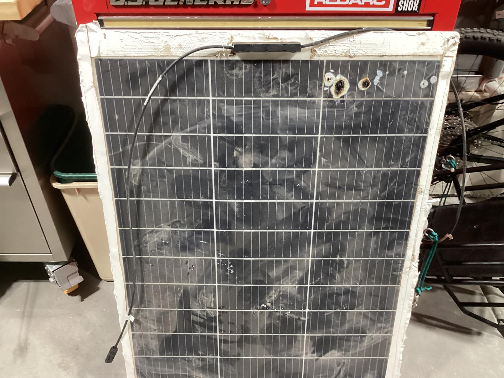 ECO-WORTHY 2pcs 130 Watt (260W) 18BB Flexible Solar Panels, 25% High-Efficiency Waterproof Monocrystalline Lightweight Solar Panel for RV, Boats, Curved Surfaces, Roofs, Cabin customer photo 2