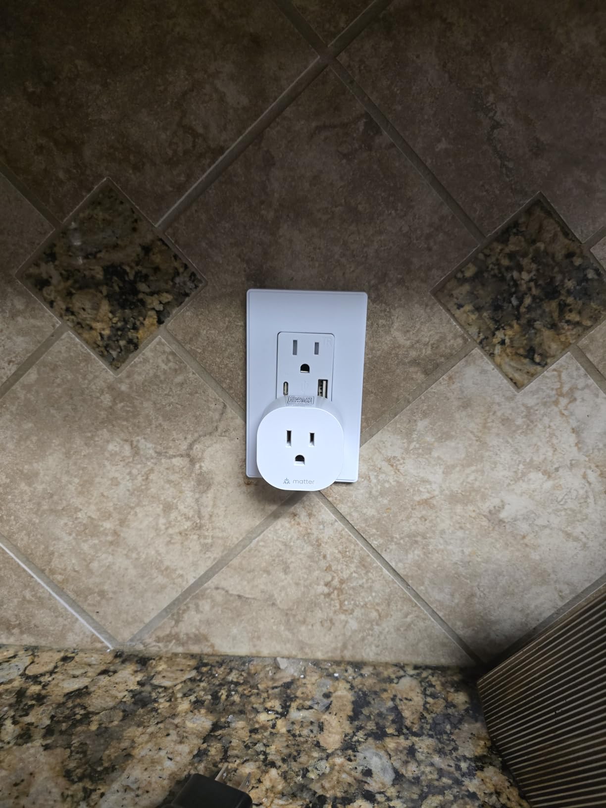 meross Matter Smart Plug Mini, Compact Size, 100% Privacy Wi-Fi Smart Outlet | FFS Easy Setup, App & Voice Control Supports Apple Home, Alexa, Google Home with Schedule & Timer, 2.4G Wi-Fi Only (4 Pack) customer photo 1