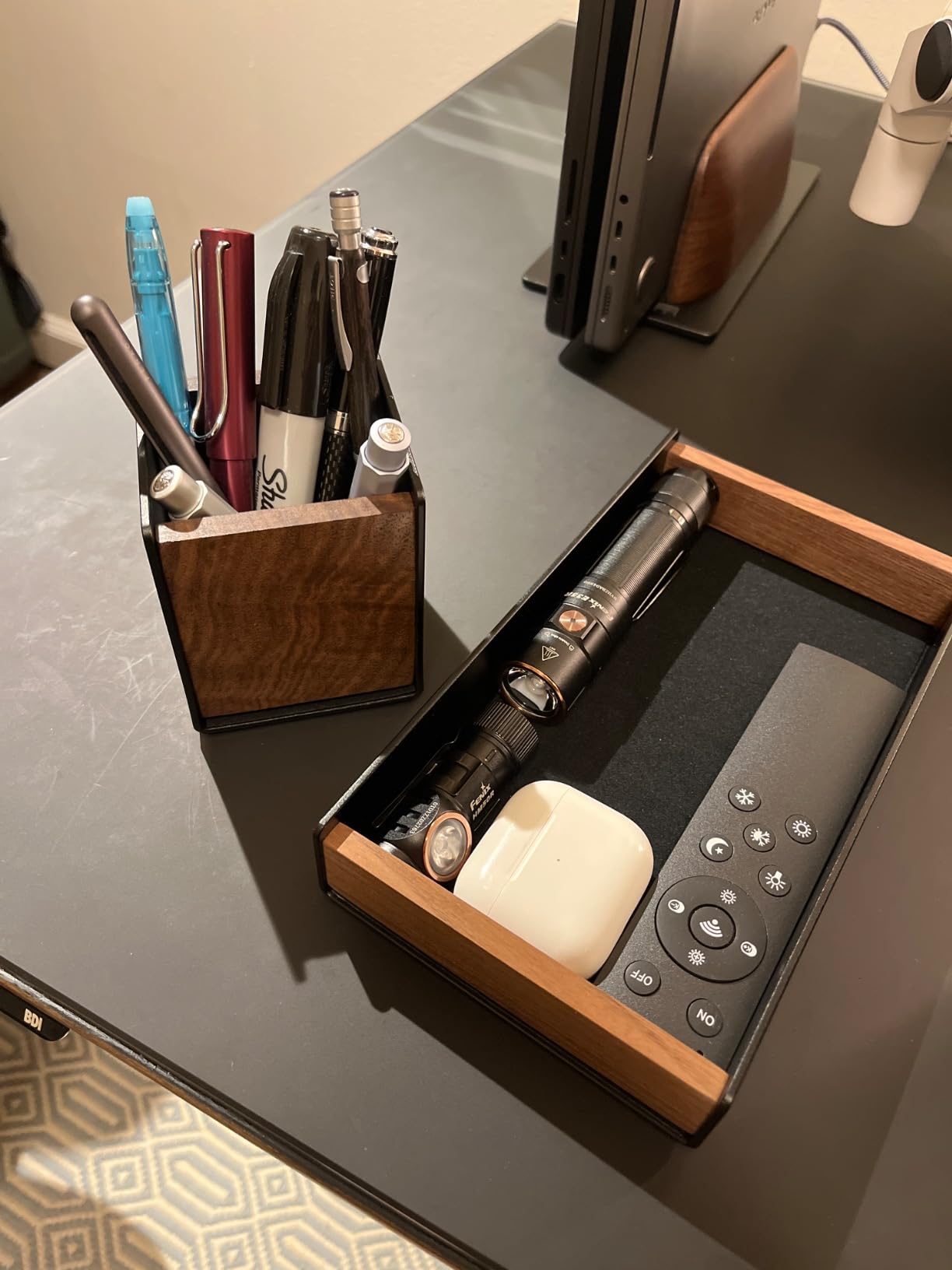 UPERGO Desk Organizer Tray Pen and Pencil Holder Set, Solid Walnut, Aluminum Accent, Aesthetic Desk Accessories customer photo 2