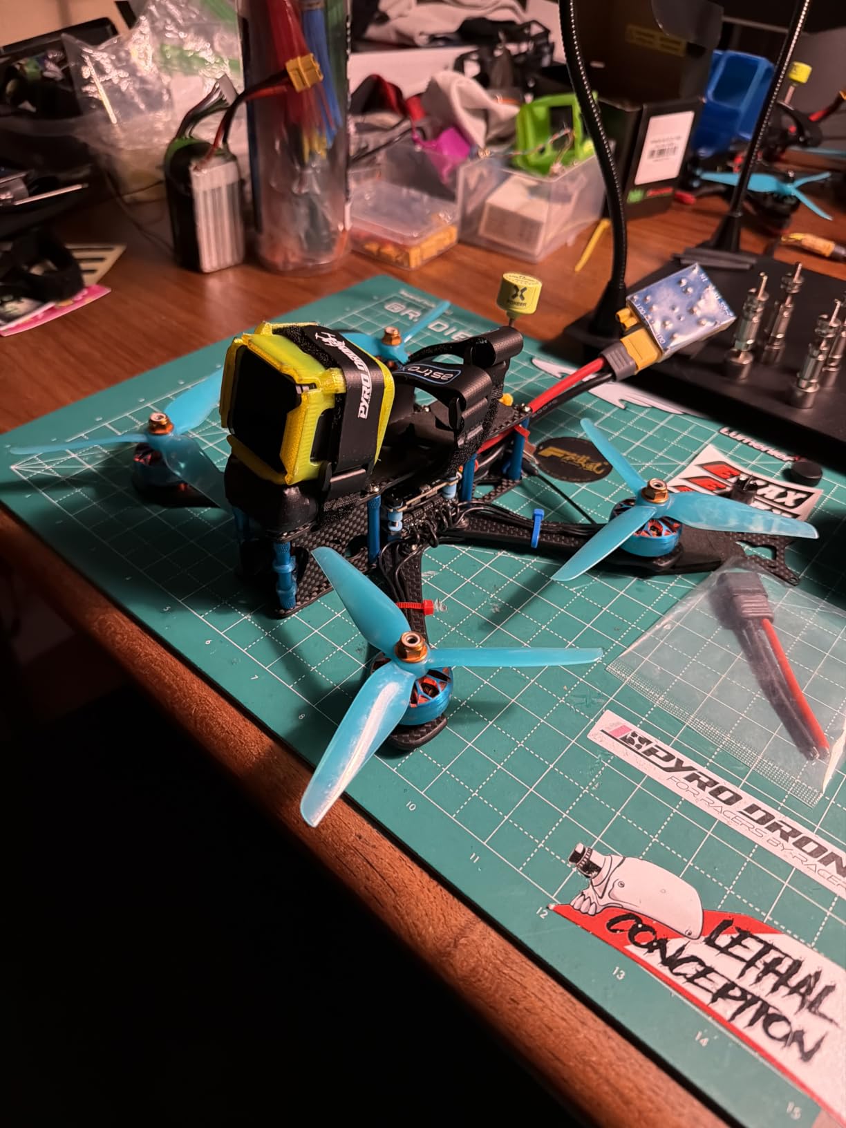 SoloGood F722 Flight Controller 30.5x30.5MM FC Stack with 4in1 60A ESC BLS8 Integrating 5V/10V Dual BEC for FPV RC Racing Drone Freestyle Quadcopt customer photo 1
