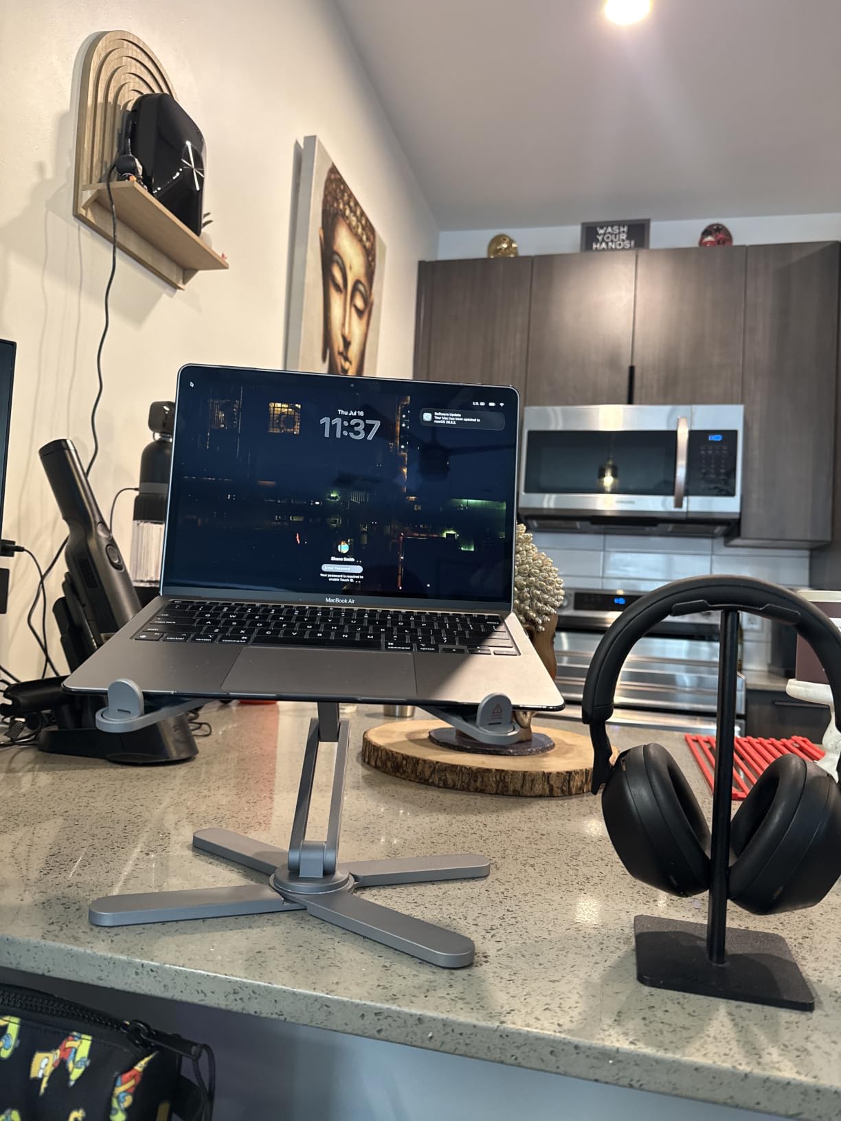 OMOTON LA10 360° Rotating Laptop Stand Riser for Desk, Ergonomic Foldable Computer Stand Adjustable Height Angles for Collaborative Work, Easy Storage Fit Macbooks,All Laptops up to 16 inches, Silver customer photo 1