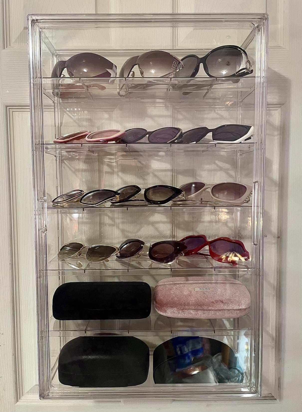 BOHOIDEE 3 Tiers Clear Display Case for Figures, Acrylic Storage Organizers Box with Magnetic Door, Wall-Mounted Dustproof Showcase customer photo 1
