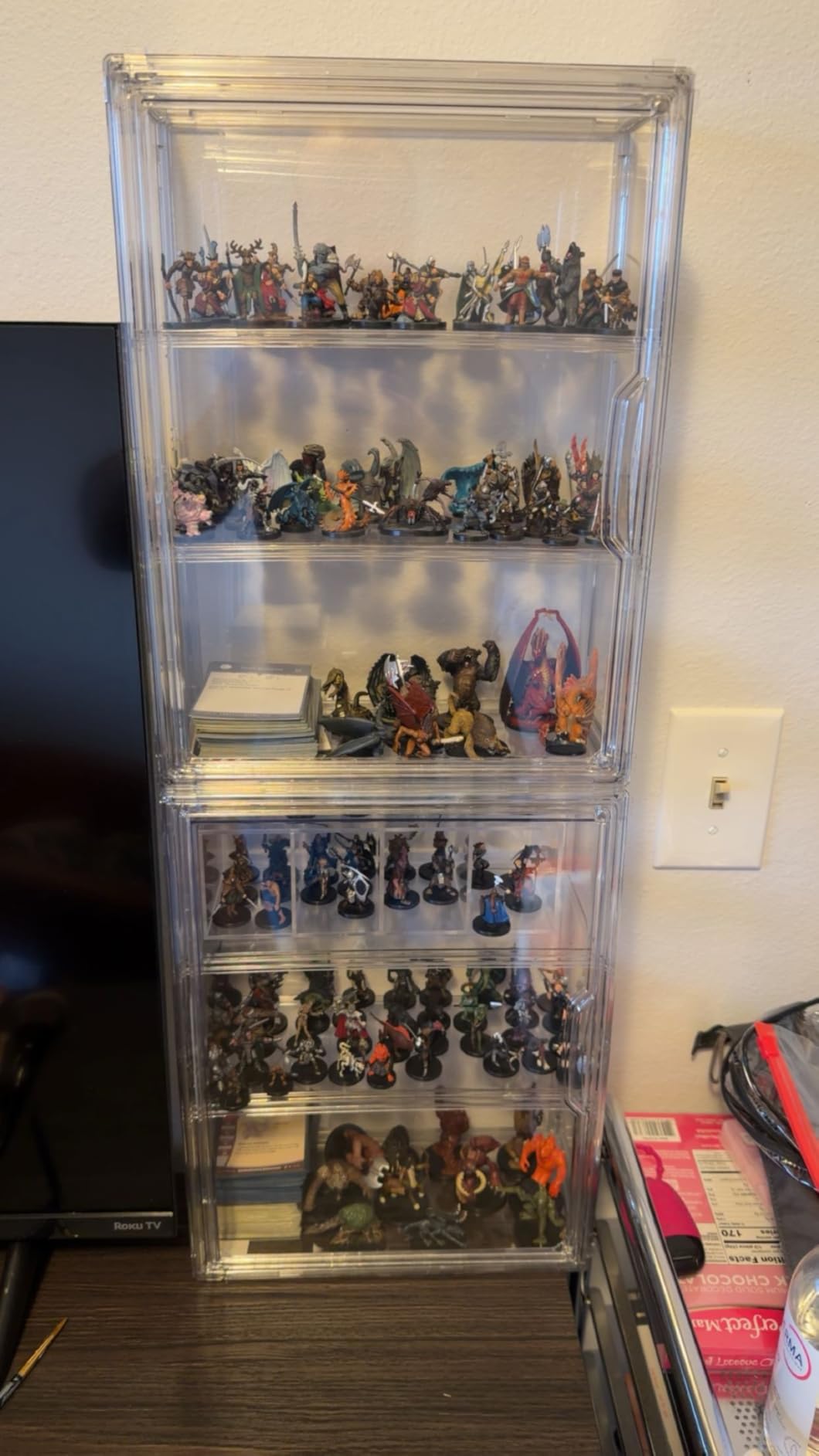 BOHOIDEE 3 Tiers Clear Display Case for Figures, Acrylic Storage Organizers Box with Magnetic Door, Wall-Mounted Dustproof Showcase customer photo 2