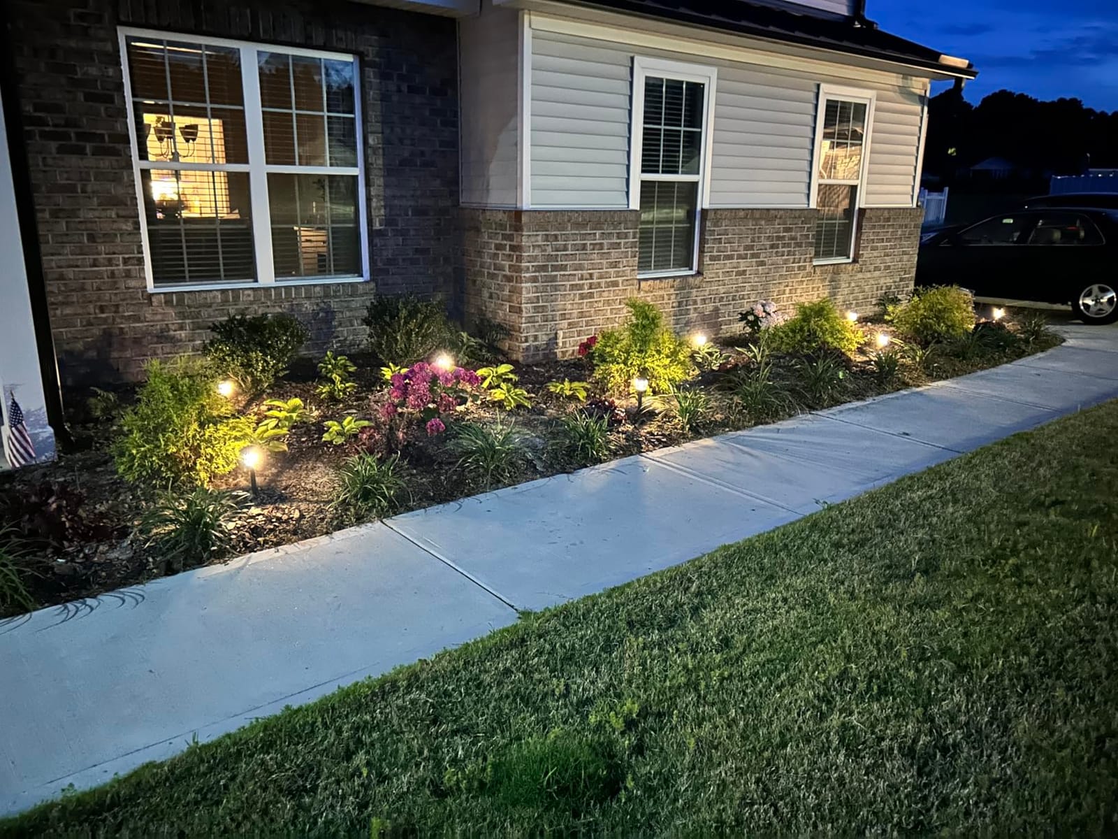 Greluna Solar Lights Outdoor,12 Pack 3000K Waterproof Auto On/Off Solar Pathway Lights for Your Garden, Landscape, Path, Yard, Patio, Driveway,Walkway Decor | Auto On/Off Waterproof Landscape Lights for Garden, Walkway, Yard, Patio & Driveway customer photo 2