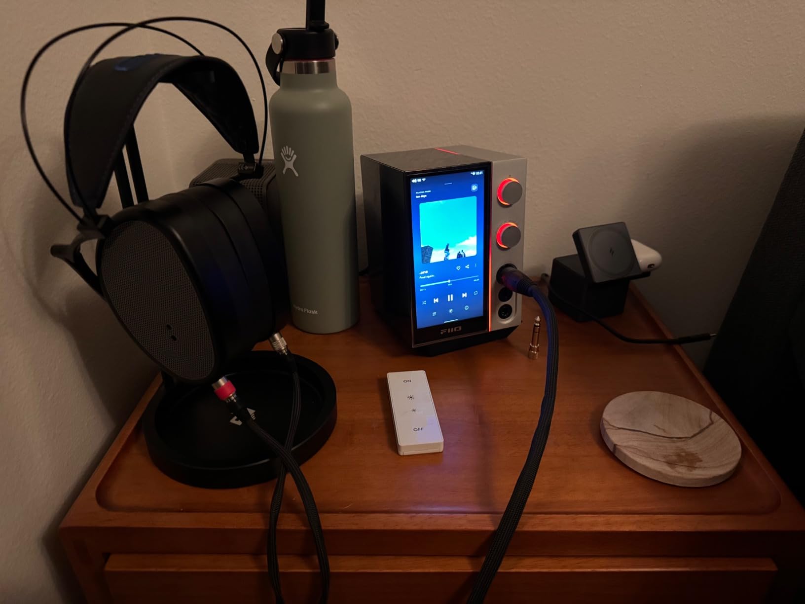 FiiO R9 Android Media Streamer, Network Player, HDMI/MQA Full Decode, USB DAC, DSD512 PCM768kHz/32Bit Bluetooth 5.0, 6'' HD Touchscreen customer photo 2