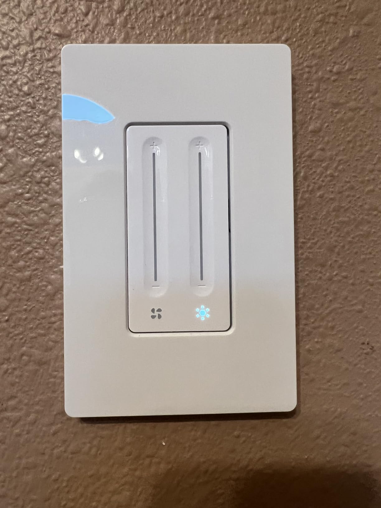 Kasa Smart Ceiling Fan Control & Dimmer Switch | Adjustable 4-Speed Fan & Brightness Control | Works w/Apple HomeKit, Alexa & Google Home | 2.4G Wi-Fi Only, Single Pole, Neutral Wire Required | KS240 customer photo 1