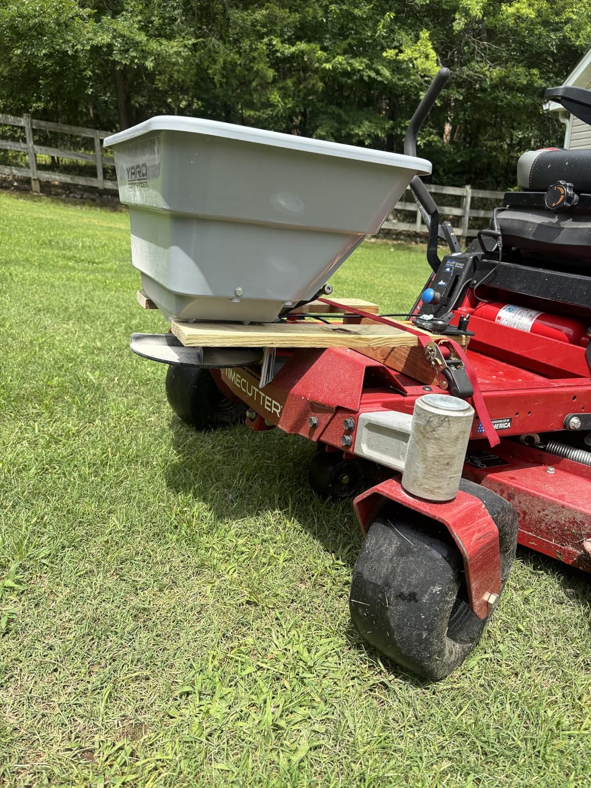 Yard Commander - 80 LB ATV/UTV Broadcast Spreader - 12-Volt Heavy Duty Motor - Salt, Seed, Fertilizer & More - Adjustable Drop Rate - Included Hopper Cover - Mounts to Front or Rear Utility Rack customer photo 1