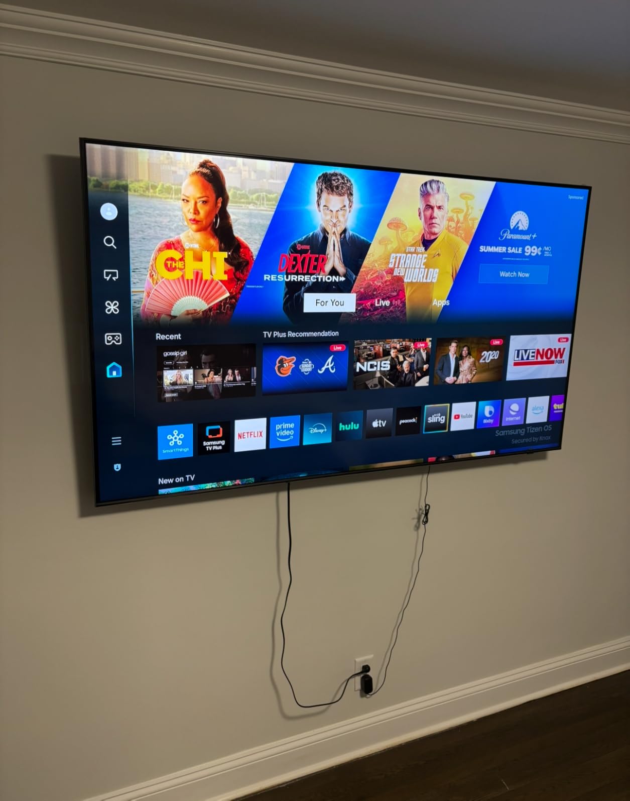 75-Inch Class QLED 4K Q60D Series Quantum HDR Smart TV w/Object Tracking Sound Lite, Motion Xcelerator, Slim Design, Gaming Hub, Alexa Built-in (QN75Q60D, 2024 Model) customer photo 1
