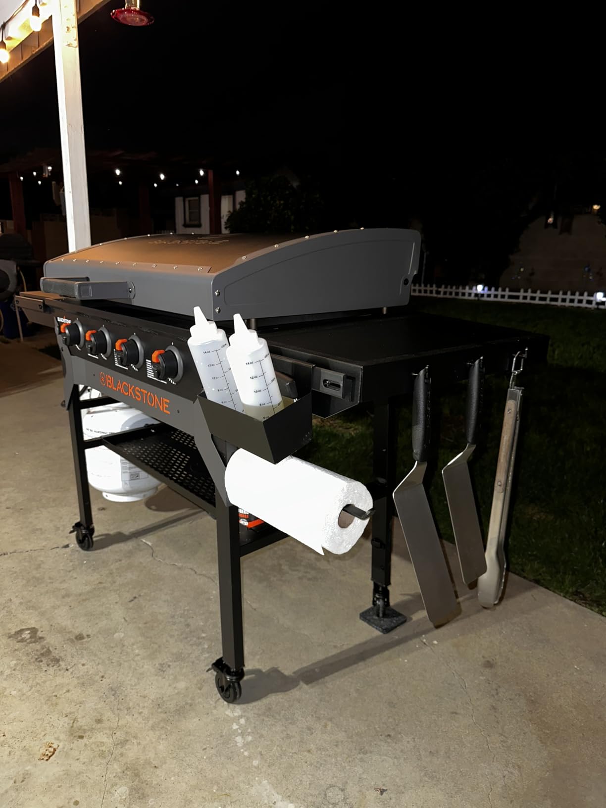 Blackstone 2310 Iron Forged 36 Omnivore Griddle with X-Braced Hood, Powder Coated Steel, Black customer photo 1
