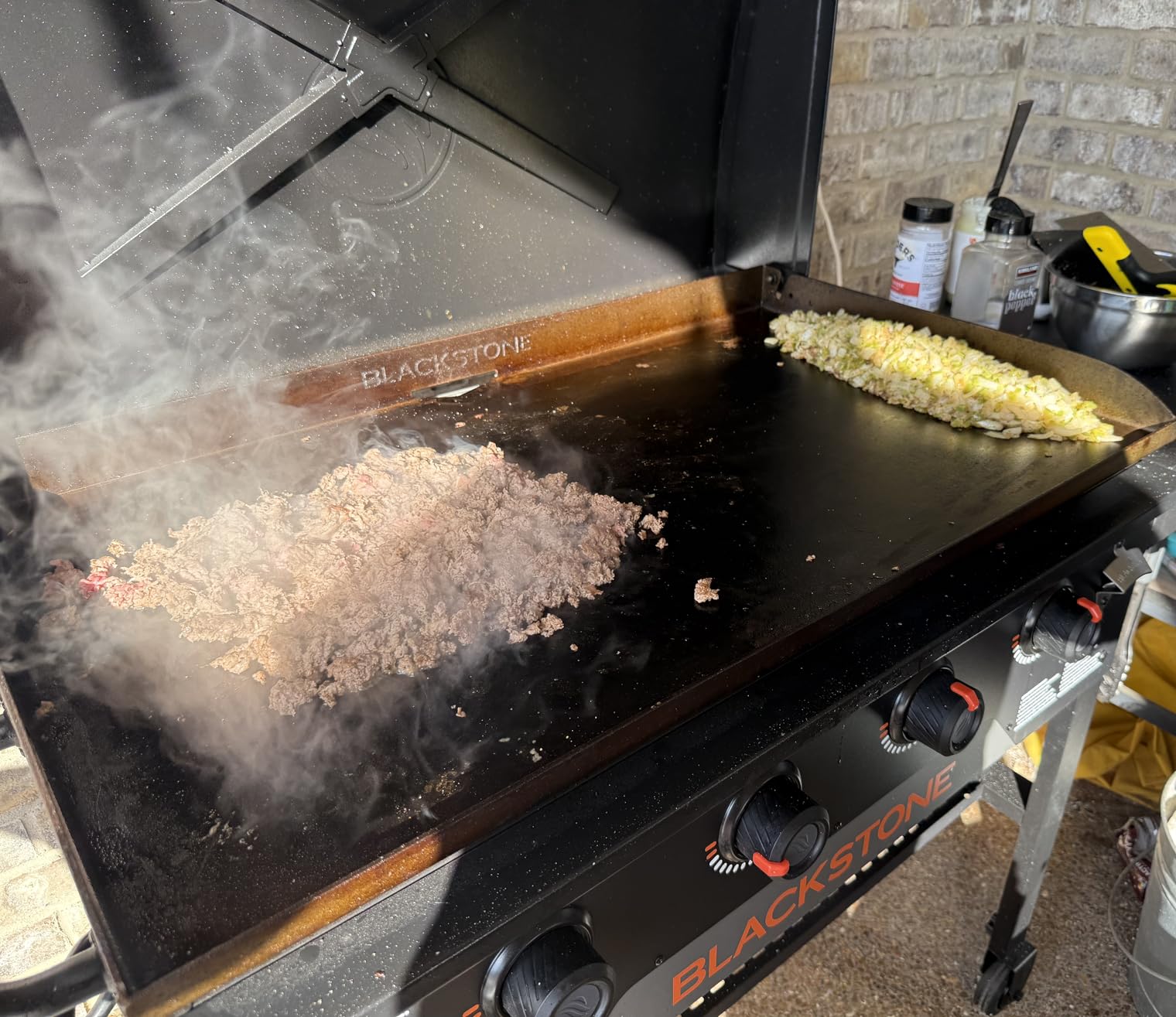 Blackstone Original Portable Griddle with Built-in Hood, Black, 36 Inch | Blackstone 2322 Powder Coated Steel, 4 Burner Propane Griddle, Extendable Side Shelf customer photo 1