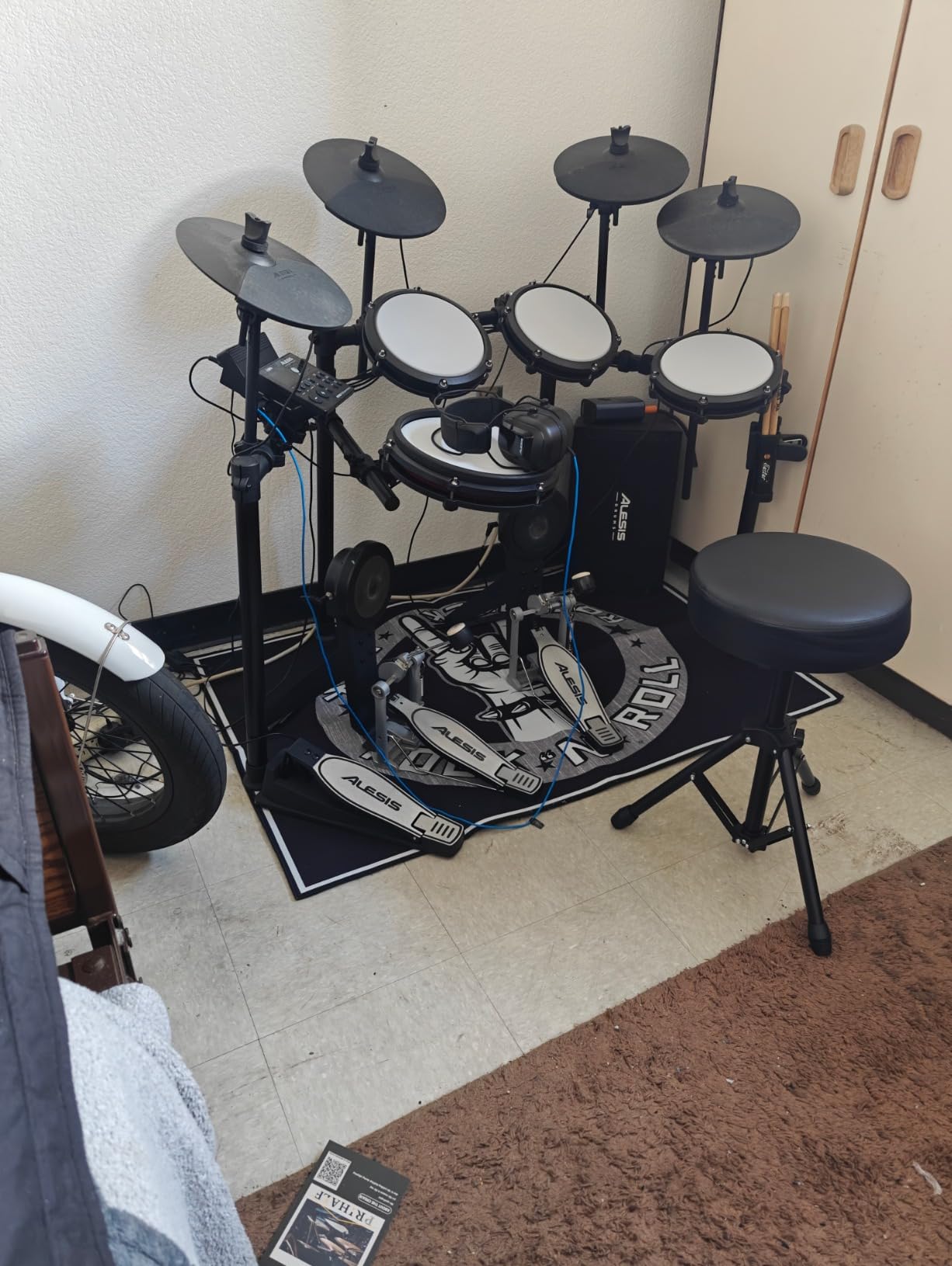 Alesis Strike Amp 8 MK2 2000W Electric Drum Amp | 8
