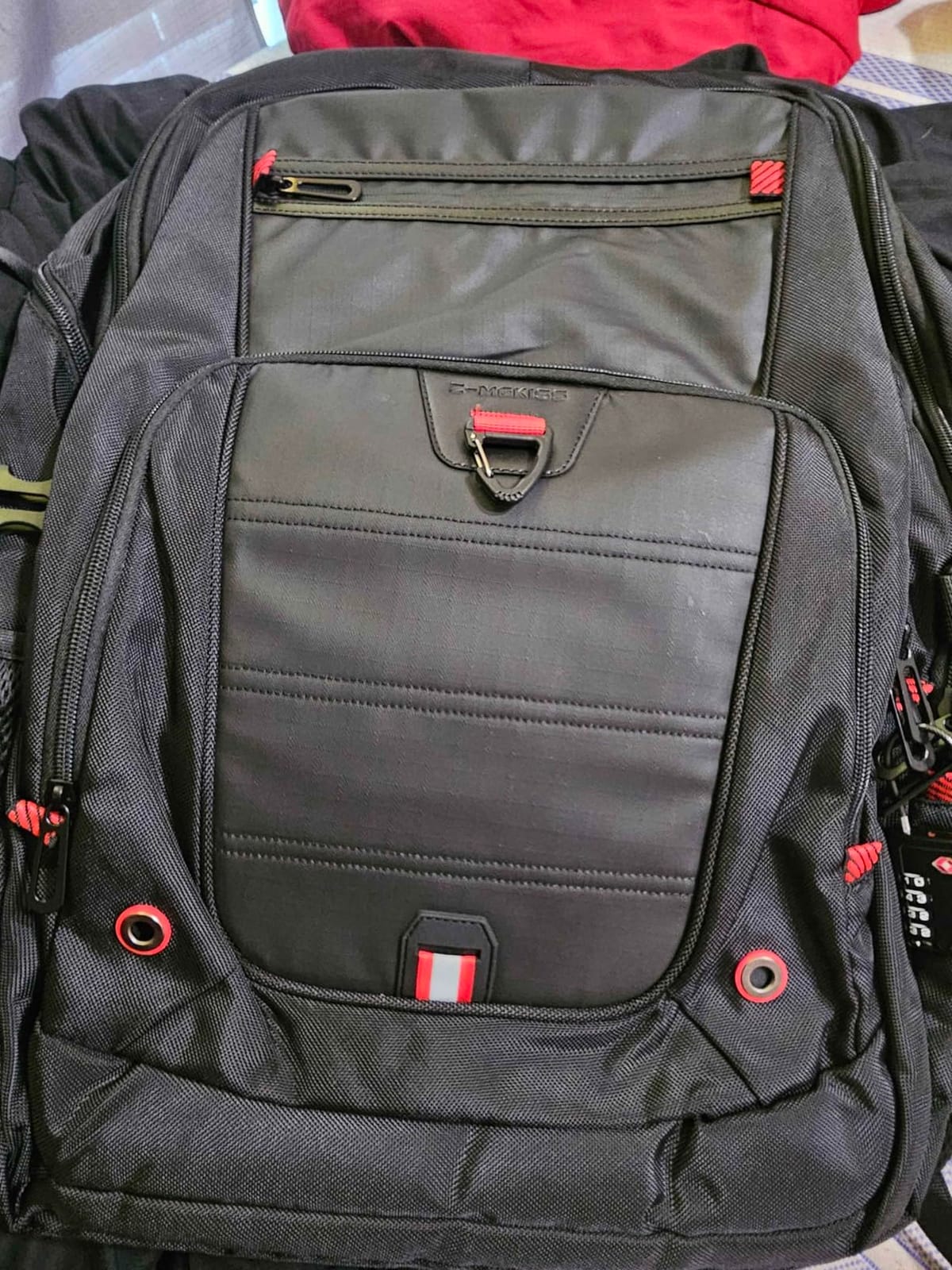 Z-MGKISS Extra Large Backpack for Men,Gaming Travel Bag Fit 18.4-19