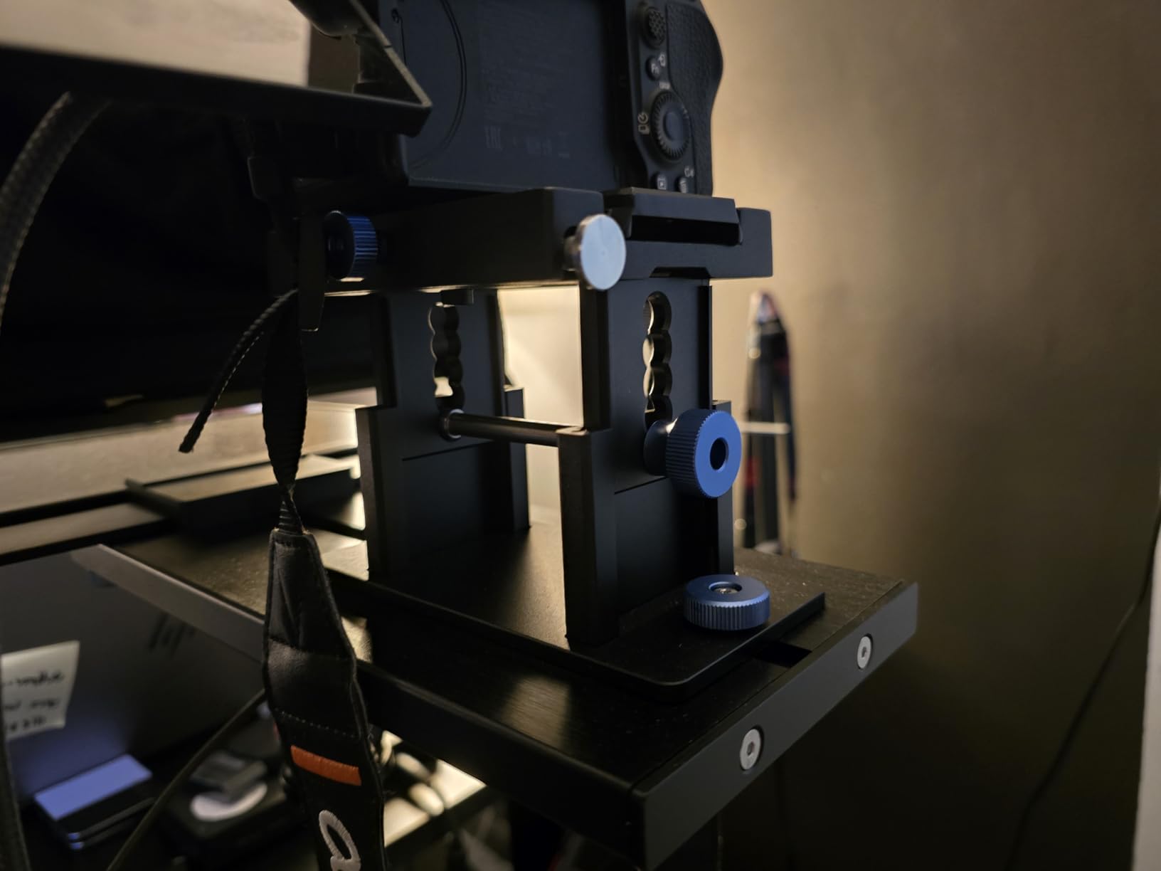 Neewer Teleprompter X14 III with RT113 Remote/App Control, 45° Tilt 14