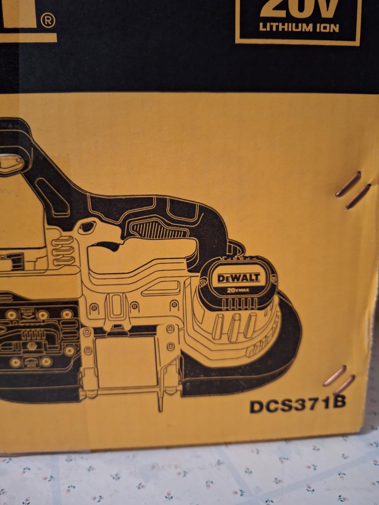 DEWALT 20V MAX XR Bandsaw, Brushless Motor, Portable and Cordless, 3-3/8 Inch Cut Capacity, Bare Tool Only (DCS378B) customer photo 2