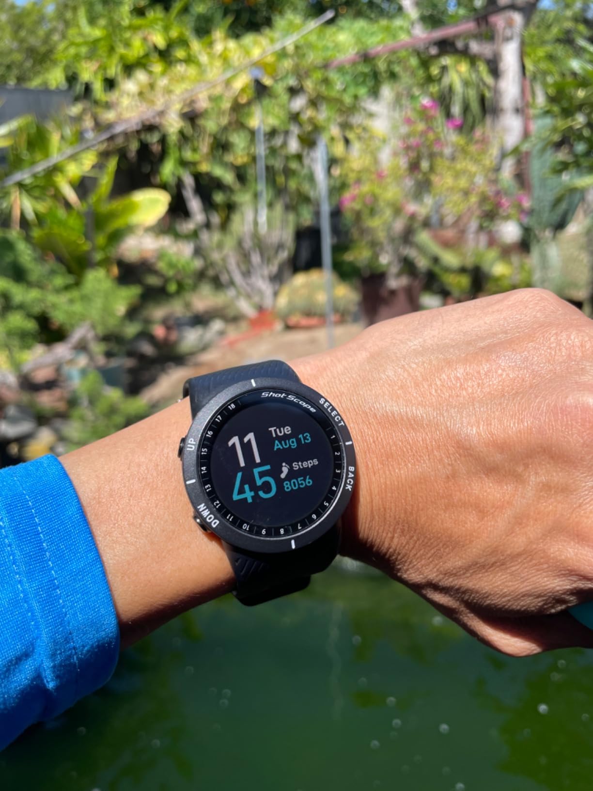 Shot Scope V5 GPS Watch, Shot Tracking, 36k+ Preloaded Courses, No Subscription (Black) customer photo 1